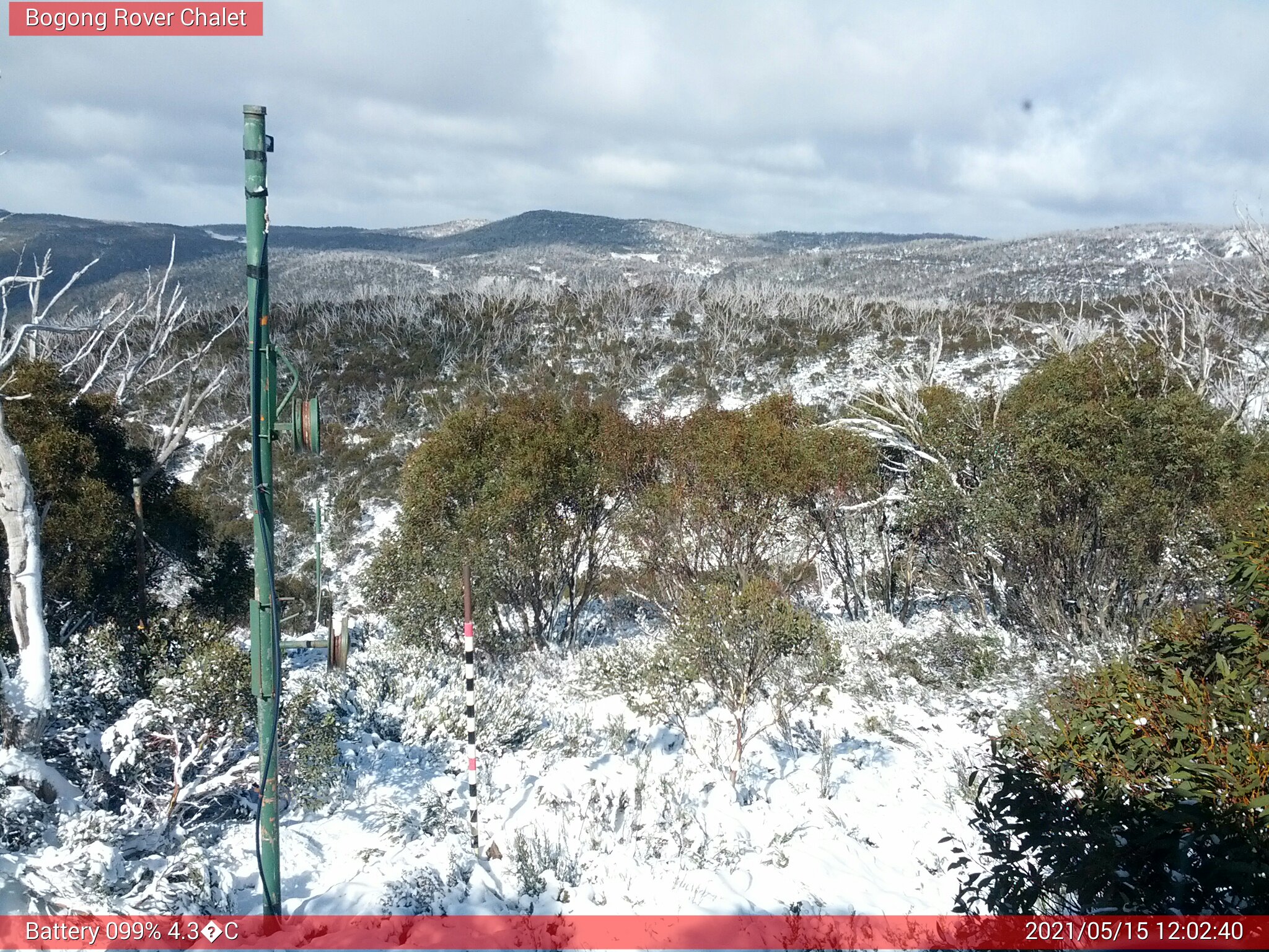 Bogong Web Cam 12:02pm Saturday 15th of May 2021