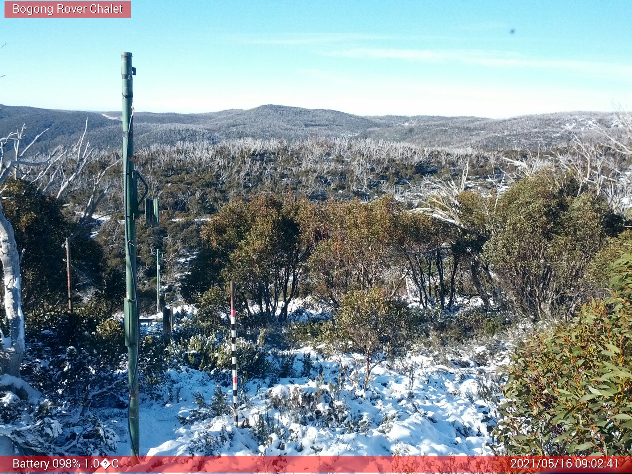 Bogong Web Cam 9:02am Sunday 16th of May 2021