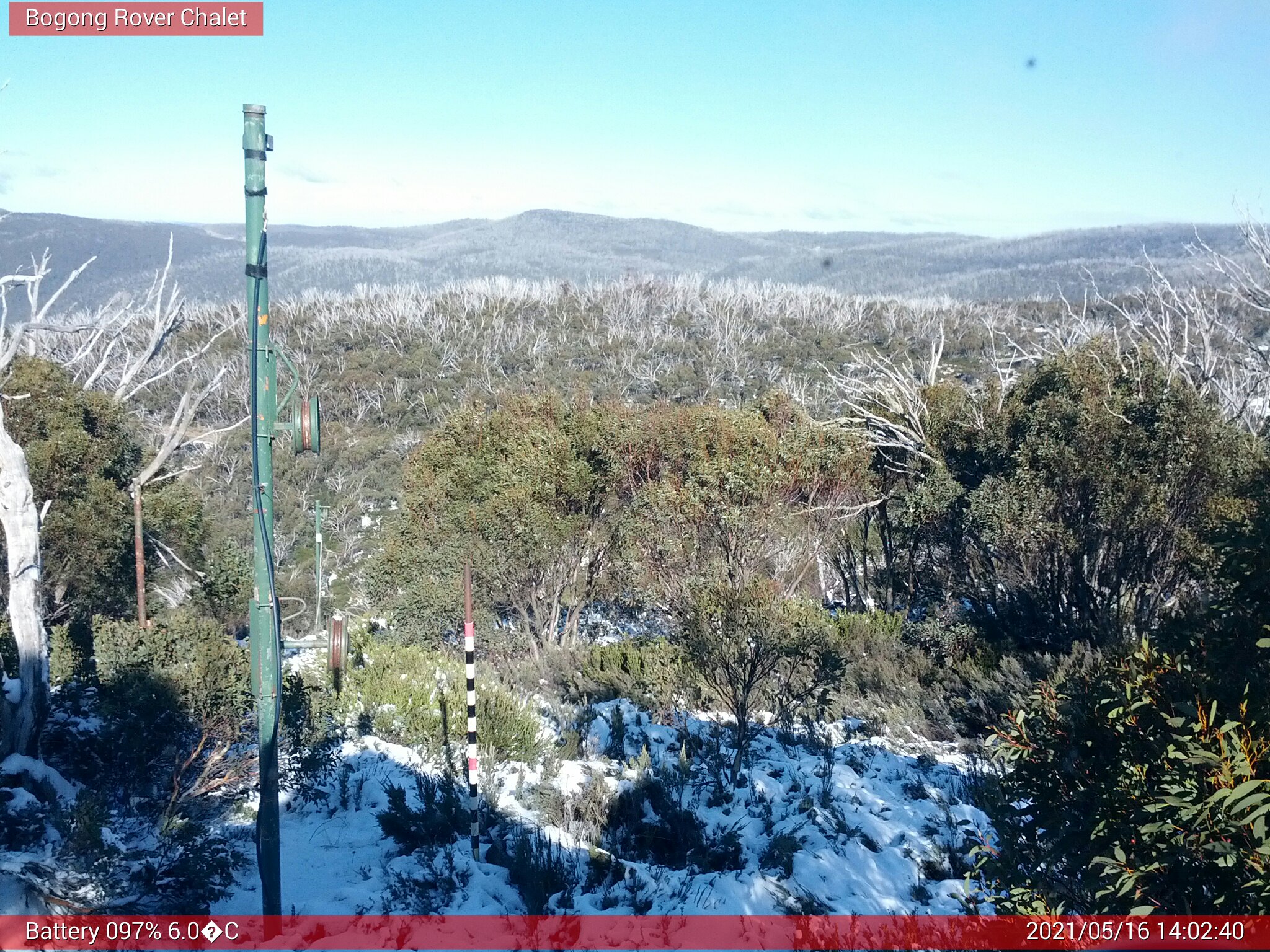 Bogong Web Cam 2:02pm Sunday 16th of May 2021