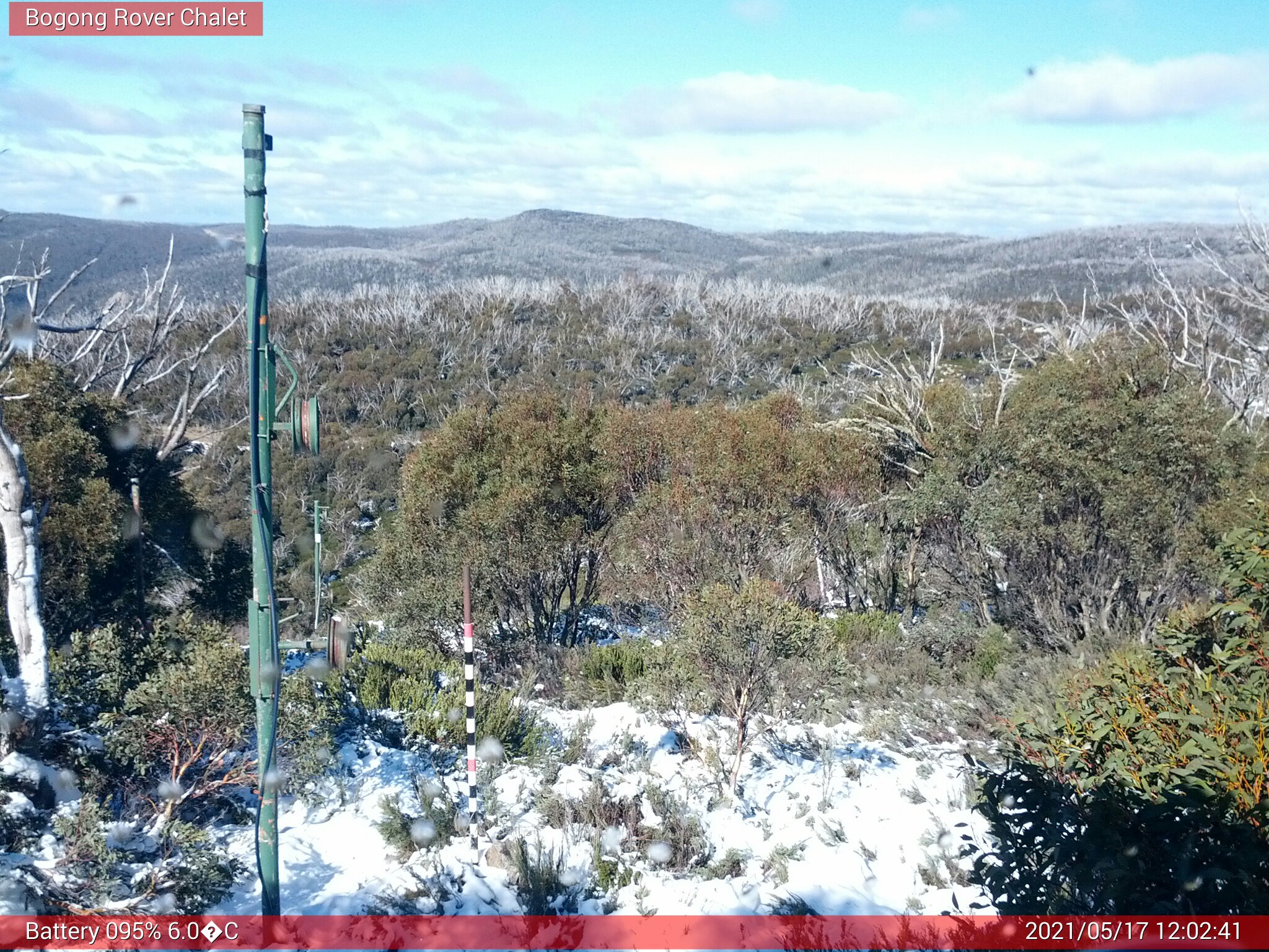 Bogong Web Cam 12:02pm Monday 17th of May 2021