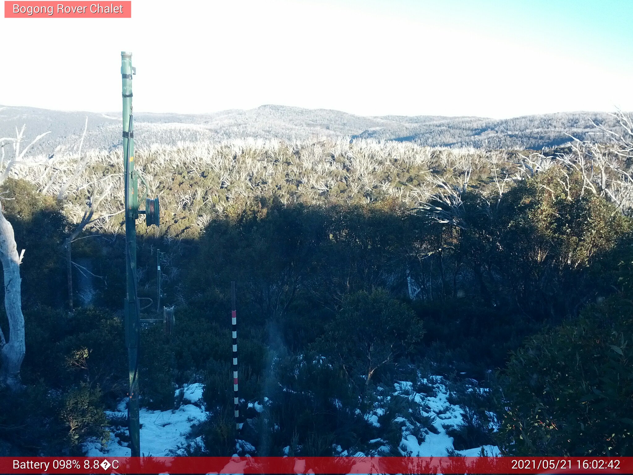 Bogong Web Cam 4:02pm Friday 21st of May 2021