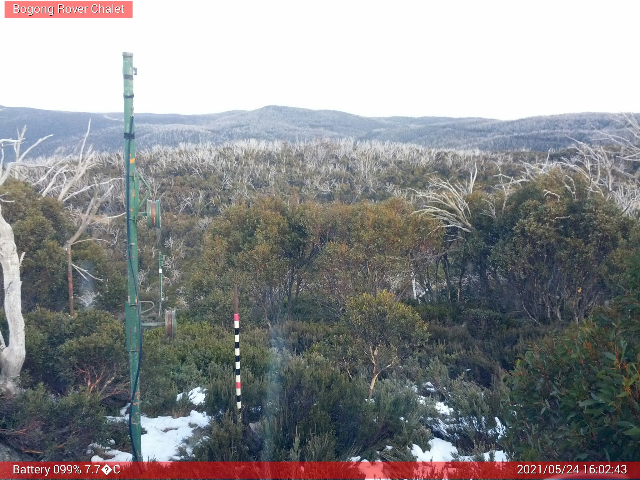 Bogong Web Cam 4:02pm Monday 24th of May 2021