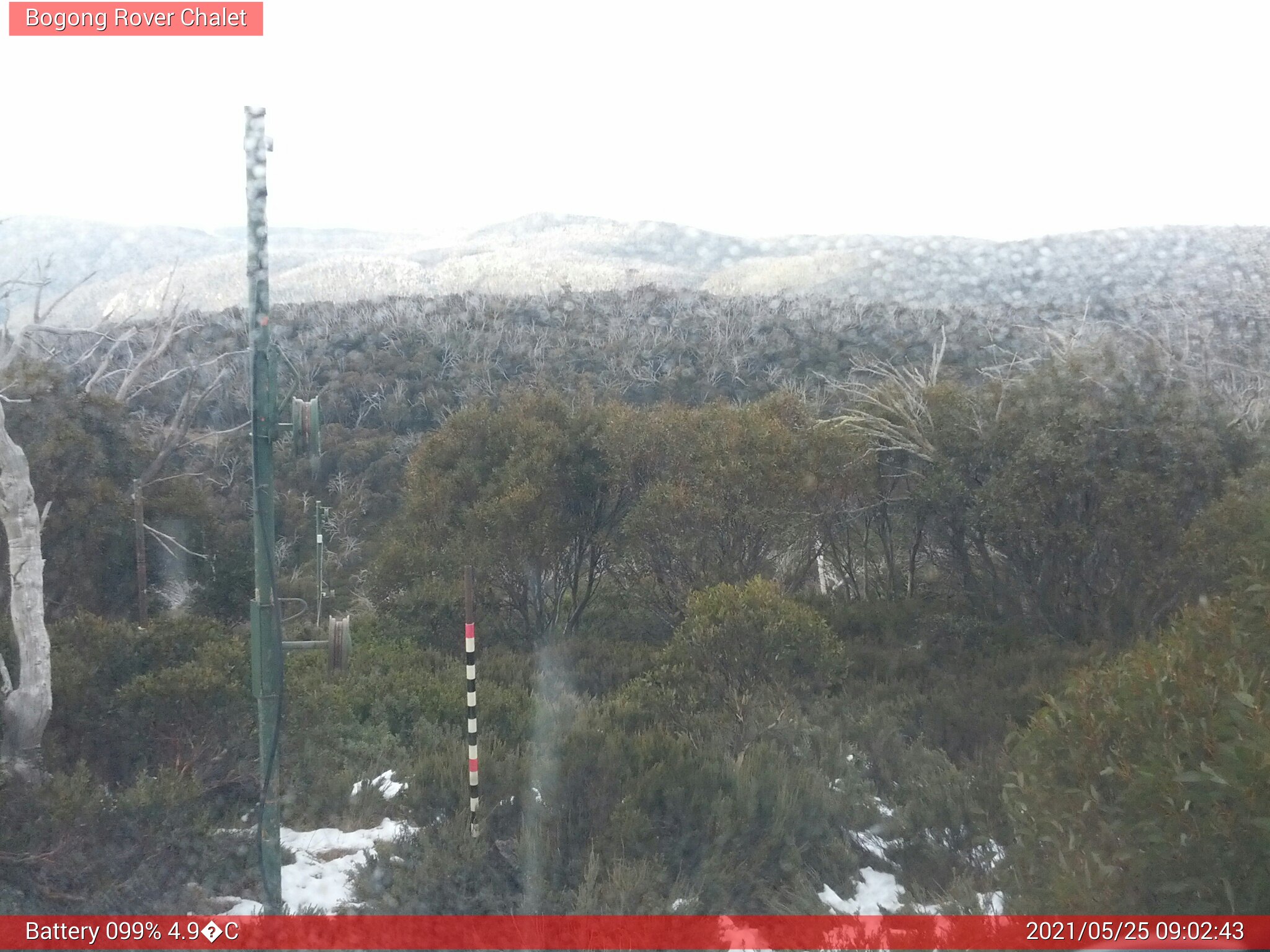 Bogong Web Cam 9:02am Tuesday 25th of May 2021