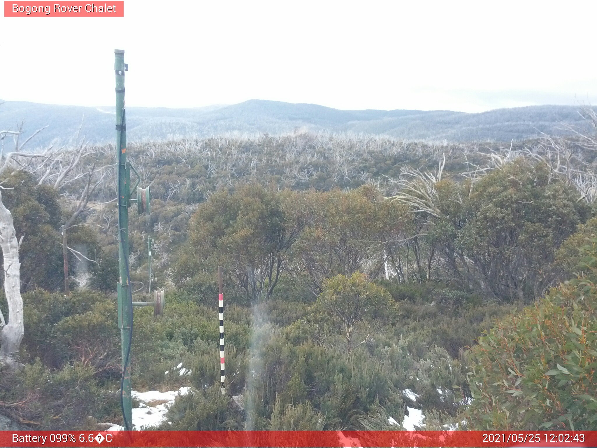 Bogong Web Cam 12:02pm Tuesday 25th of May 2021