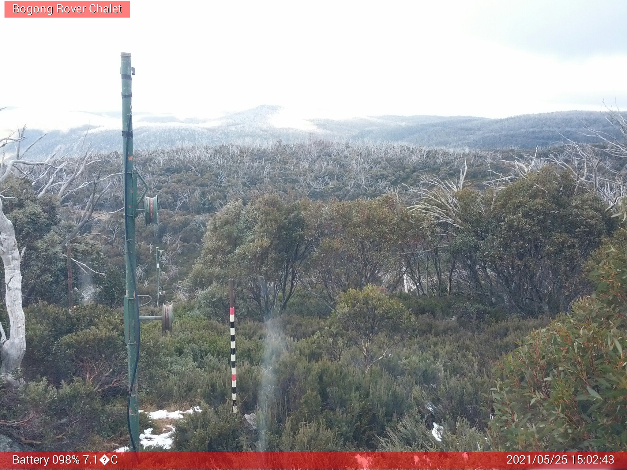 Bogong Web Cam 3:02pm Tuesday 25th of May 2021