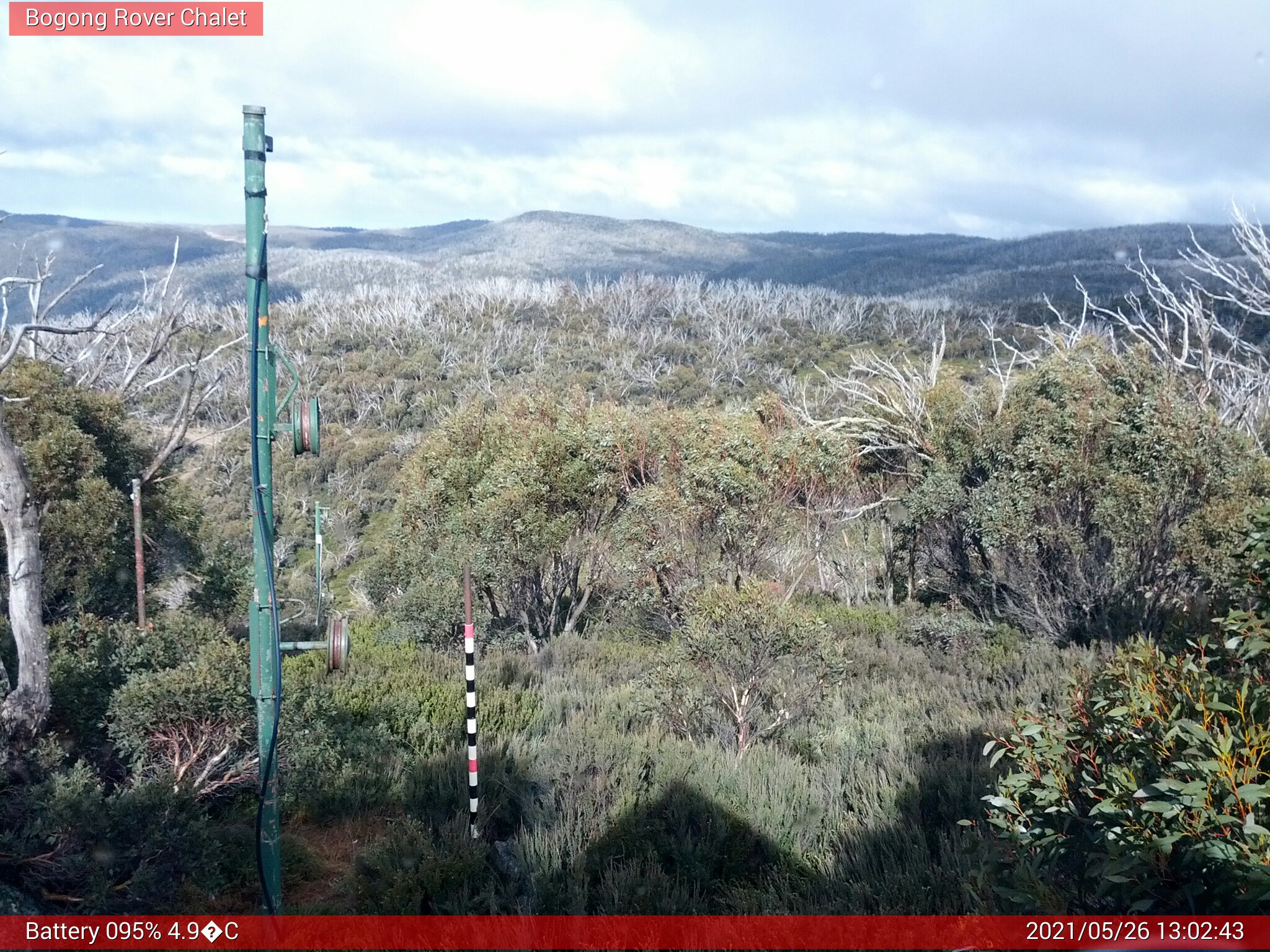 Bogong Web Cam 1:02pm Wednesday 26th of May 2021