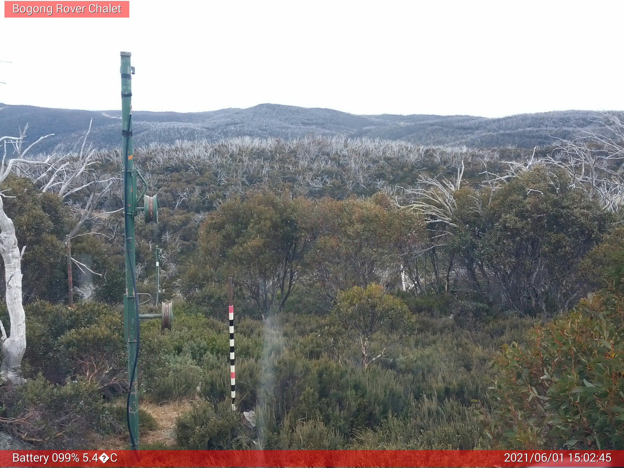 Bogong Web Cam 3:02pm Tuesday 1st of June 2021