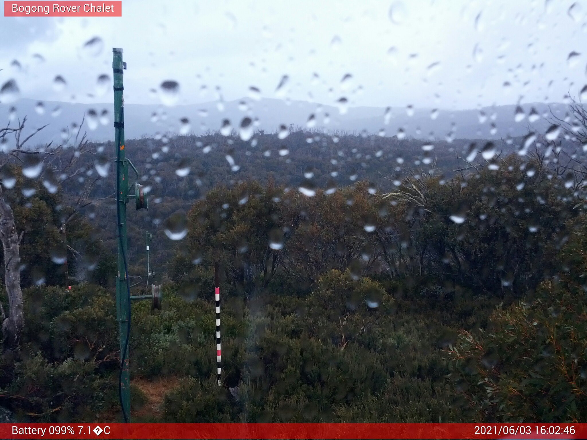 Bogong Web Cam 4:02pm Thursday 3rd of June 2021