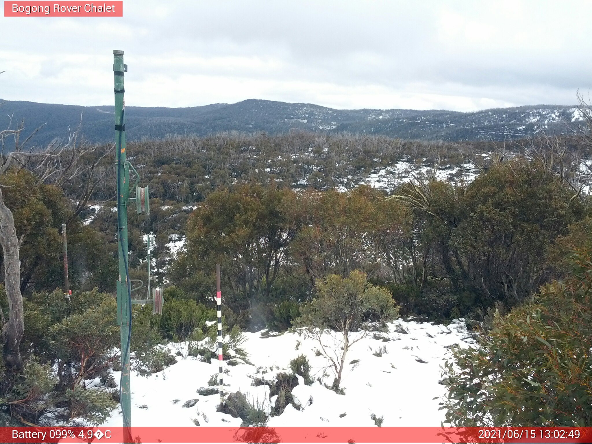 Bogong Web Cam 1:02pm Tuesday 15th of June 2021