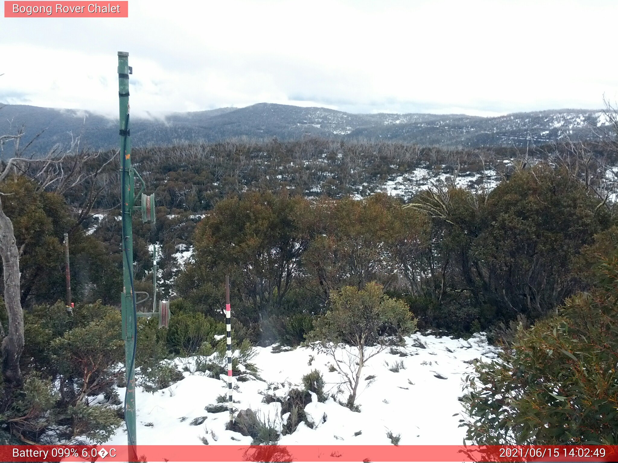 Bogong Web Cam 2:02pm Tuesday 15th of June 2021