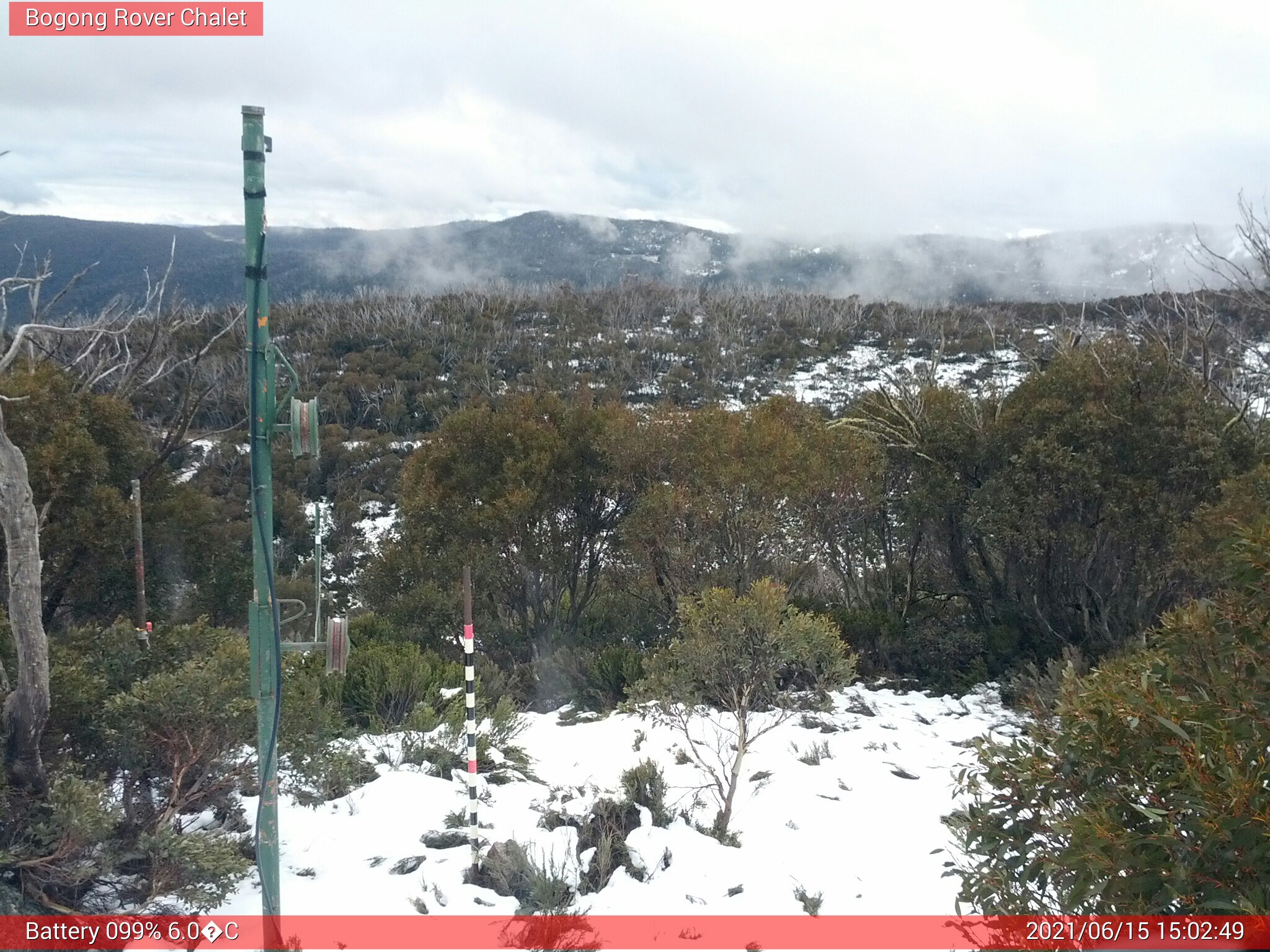 Bogong Web Cam 3:02pm Tuesday 15th of June 2021