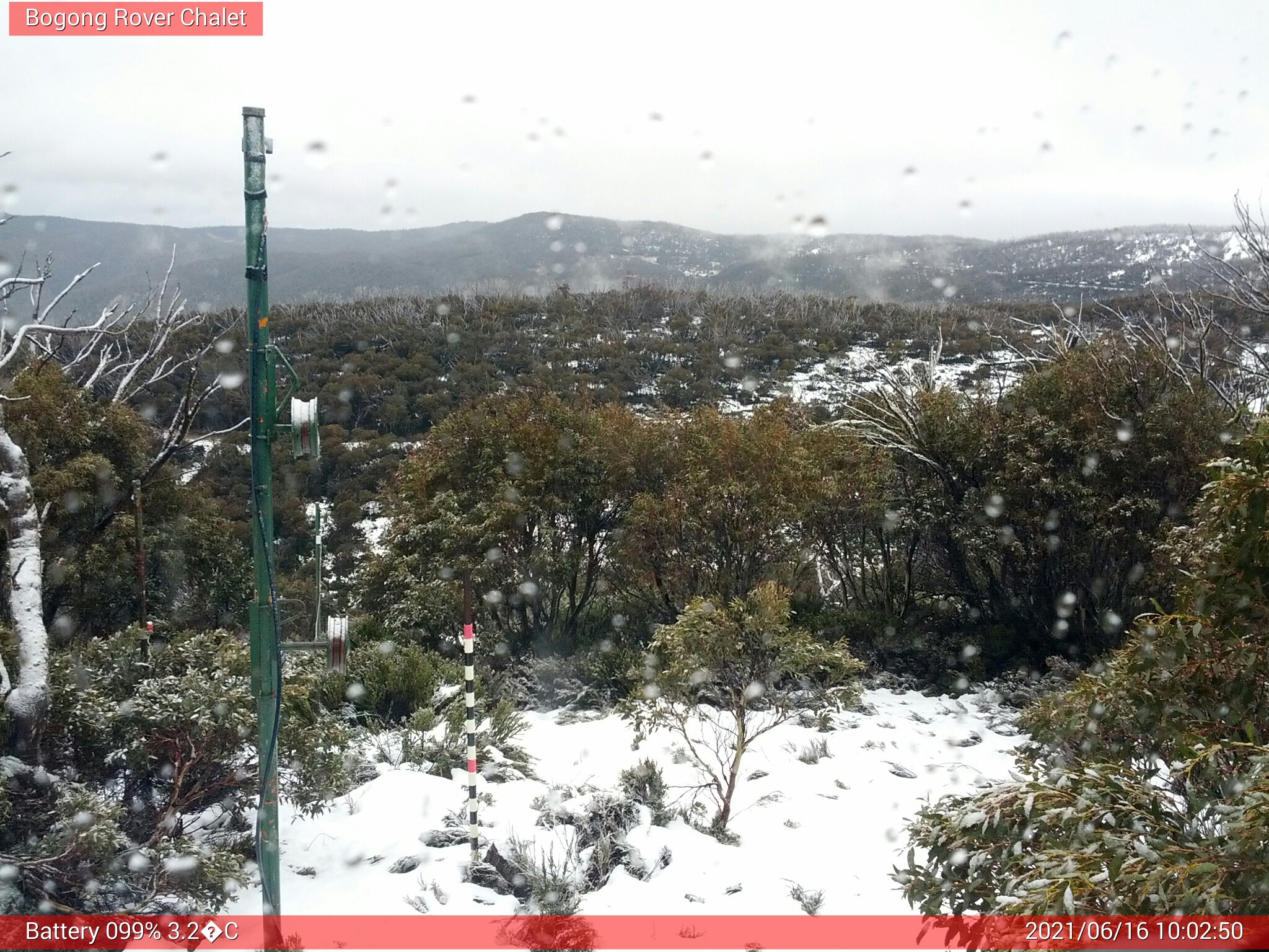 Bogong Web Cam 10:02am Wednesday 16th of June 2021