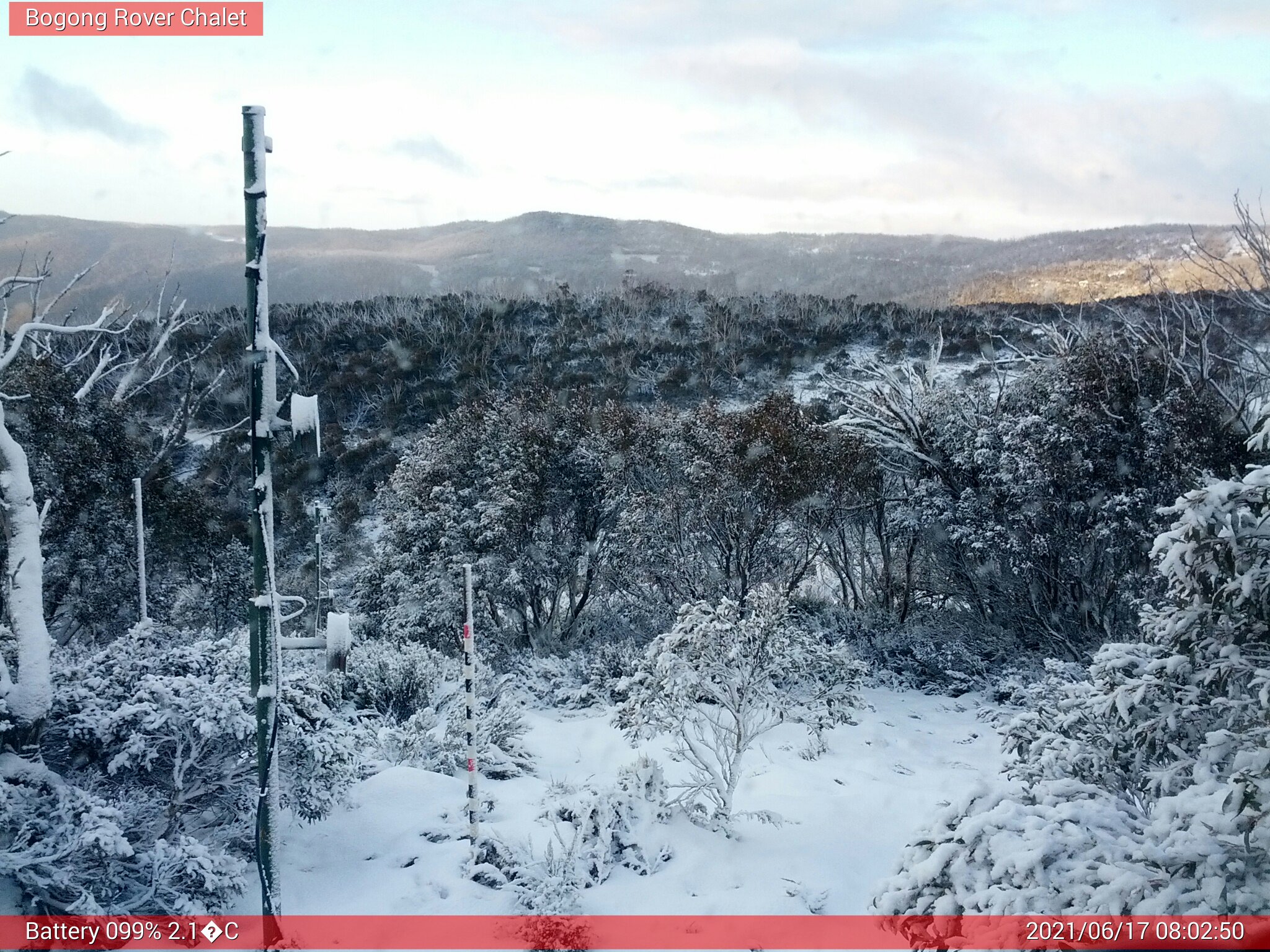 Bogong Web Cam 8:02am Thursday 17th of June 2021