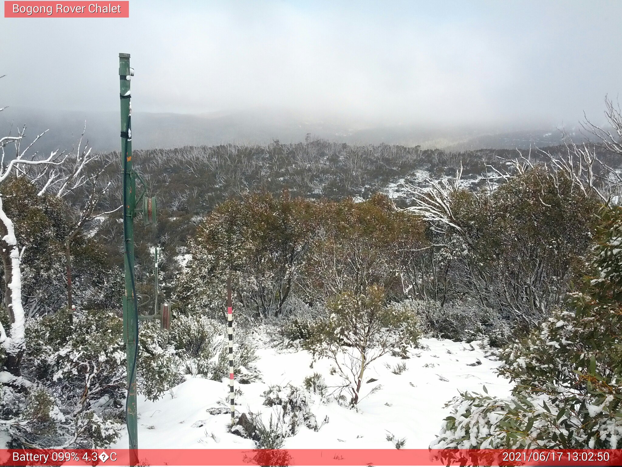 Bogong Web Cam 1:02pm Thursday 17th of June 2021