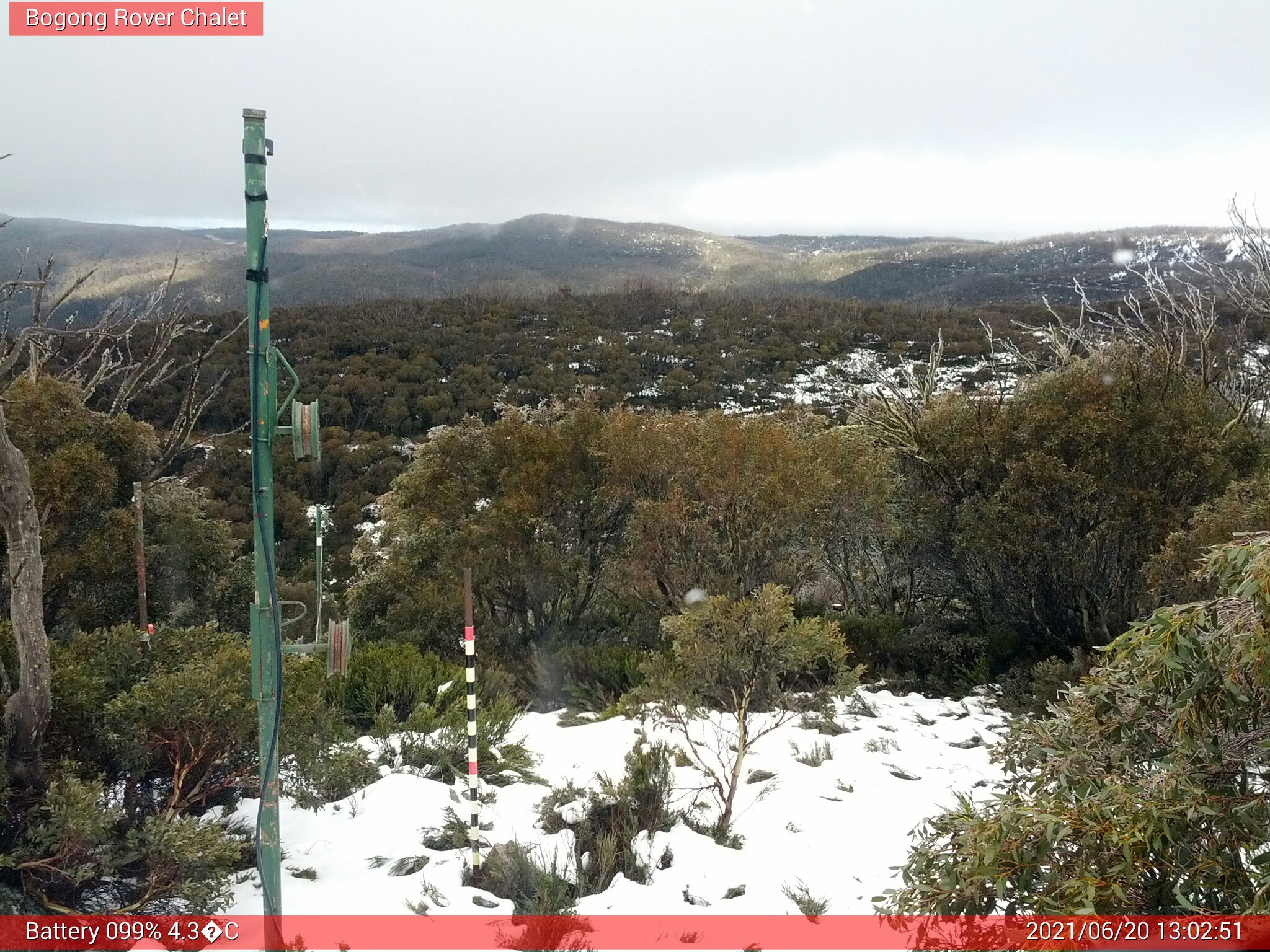 Bogong Web Cam 1:02pm Sunday 20th of June 2021