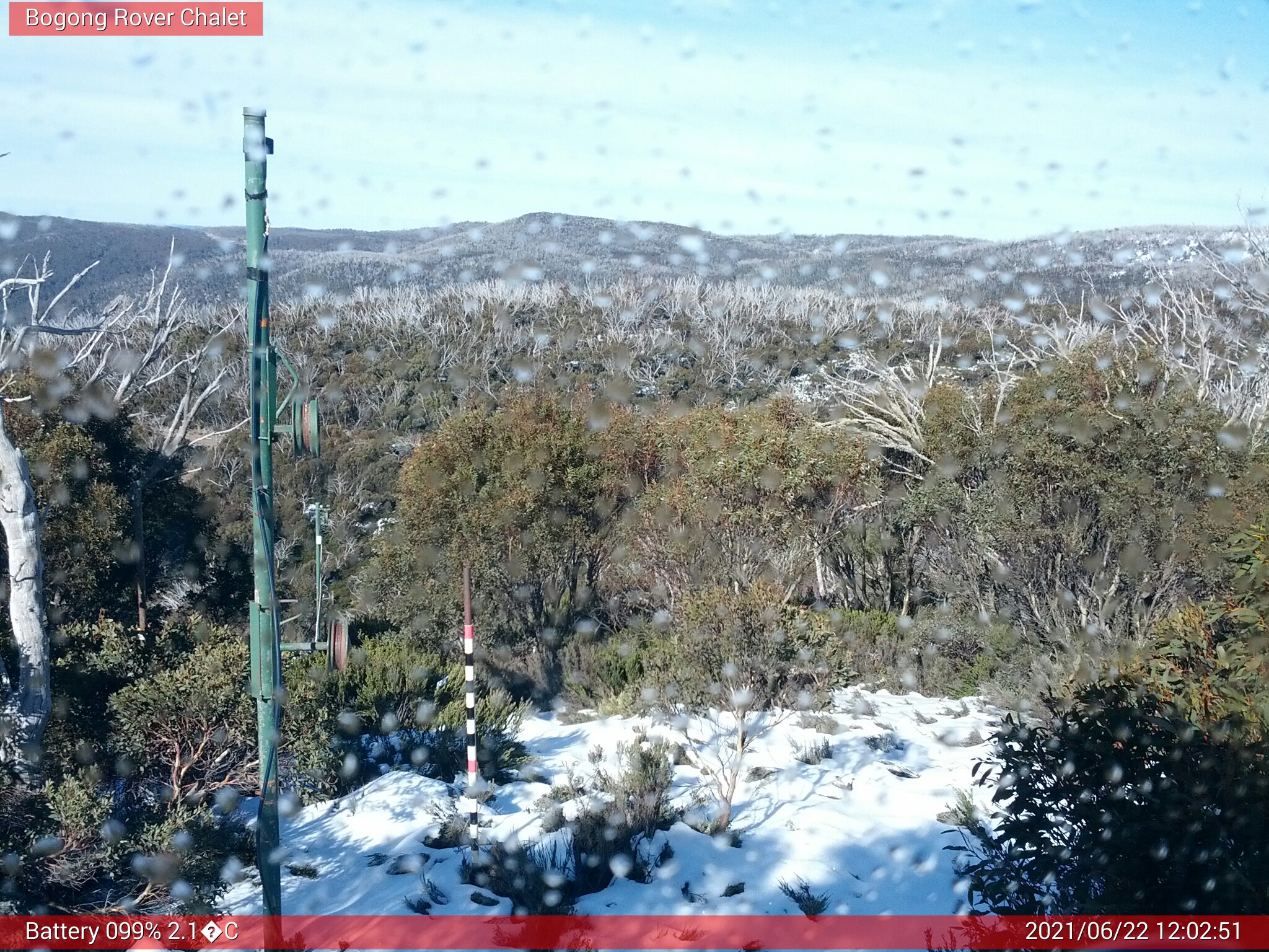 Bogong Web Cam 12:02pm Tuesday 22nd of June 2021