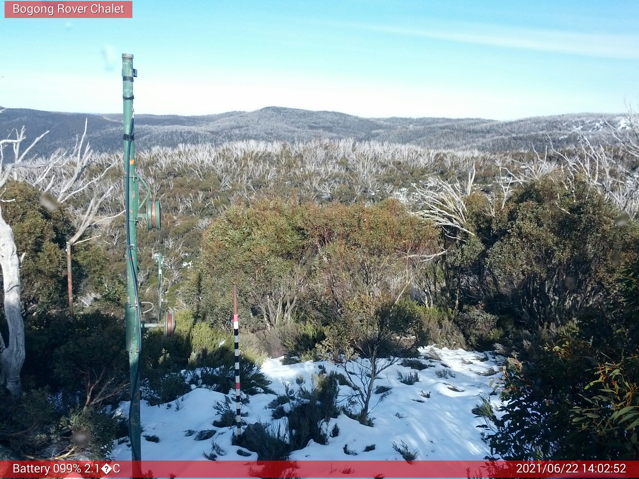 Bogong Web Cam 2:02pm Tuesday 22nd of June 2021