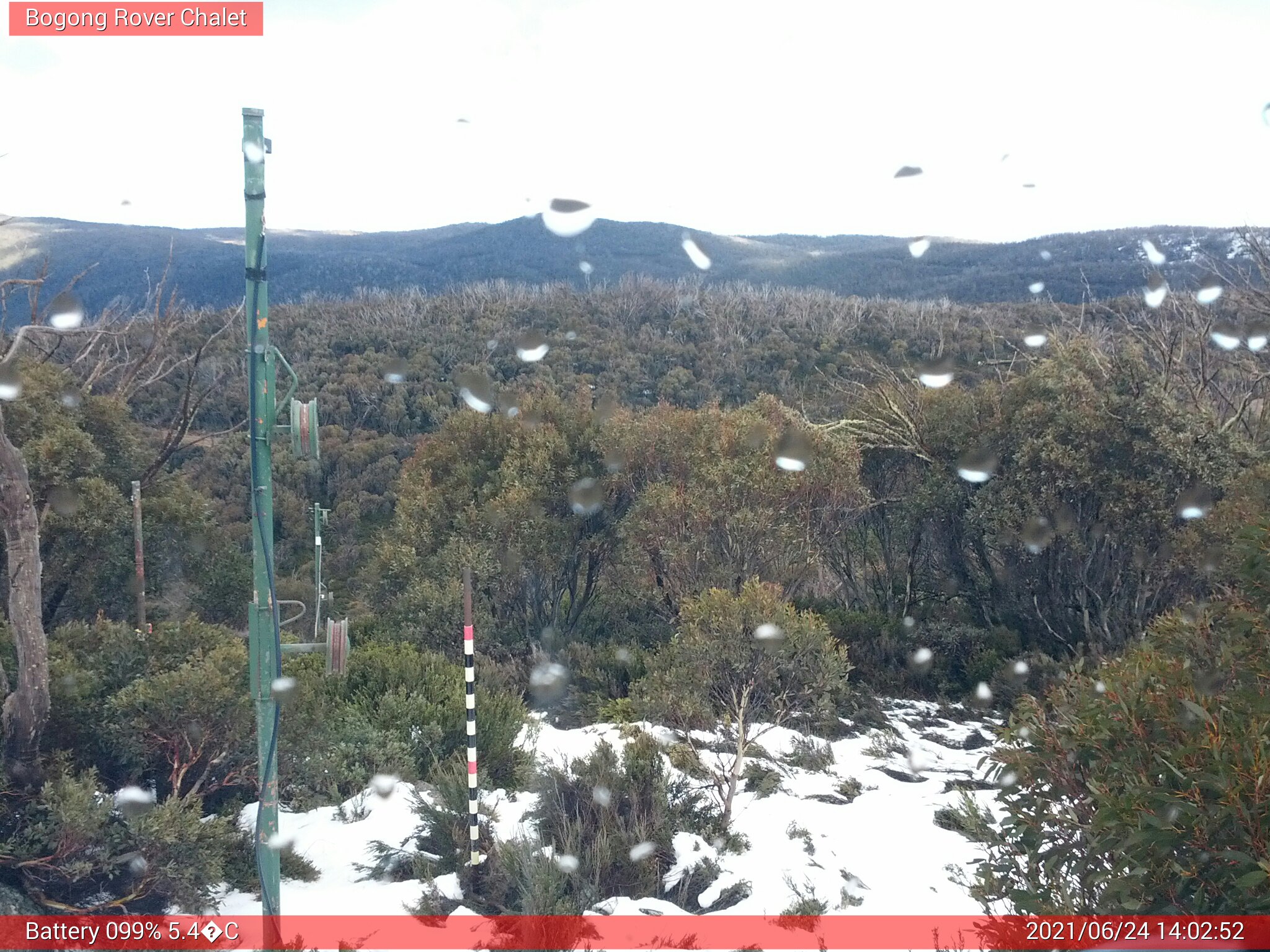 Bogong Web Cam 2:02pm Thursday 24th of June 2021