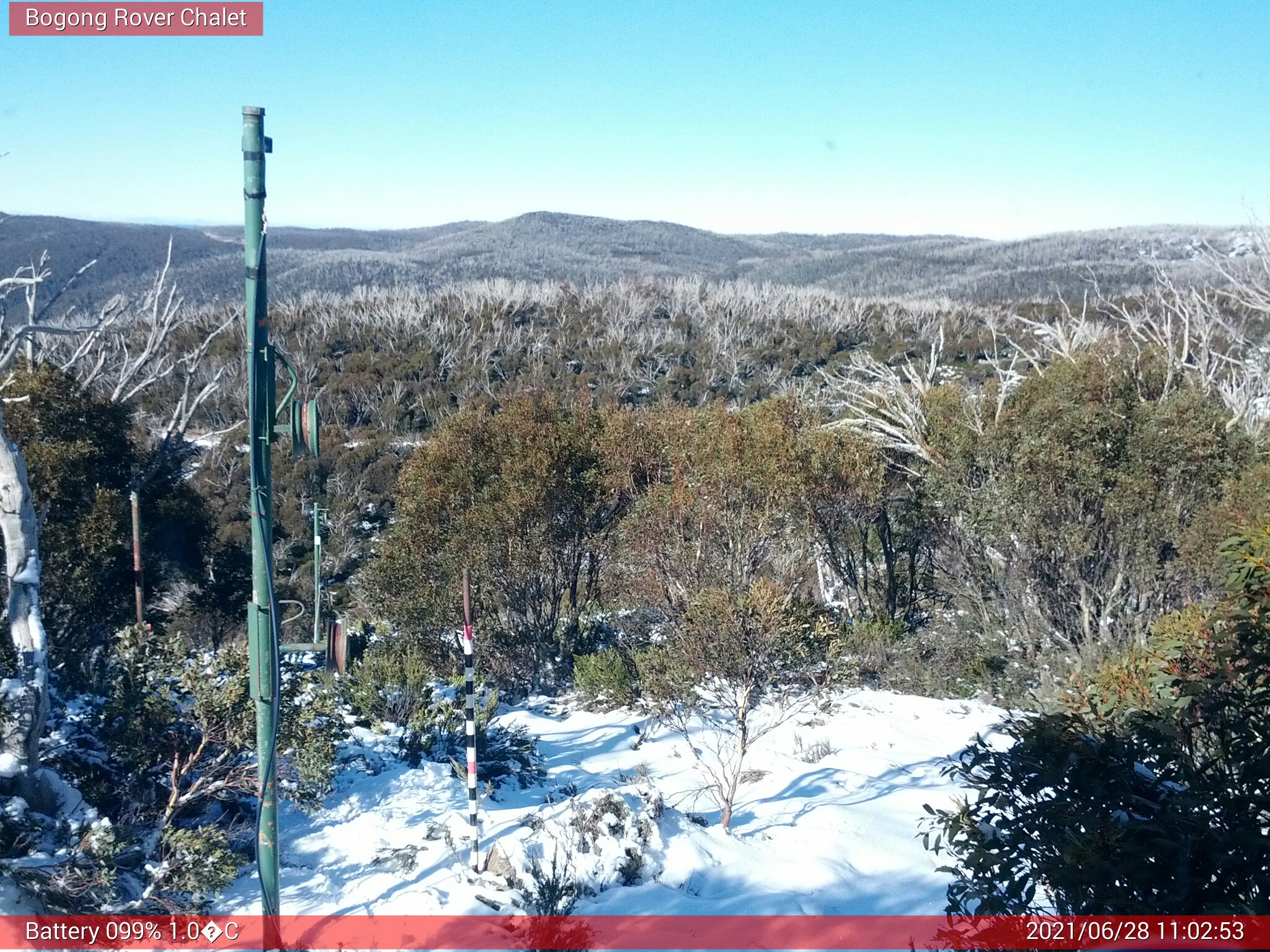 Bogong Web Cam 11:02am Monday 28th of June 2021