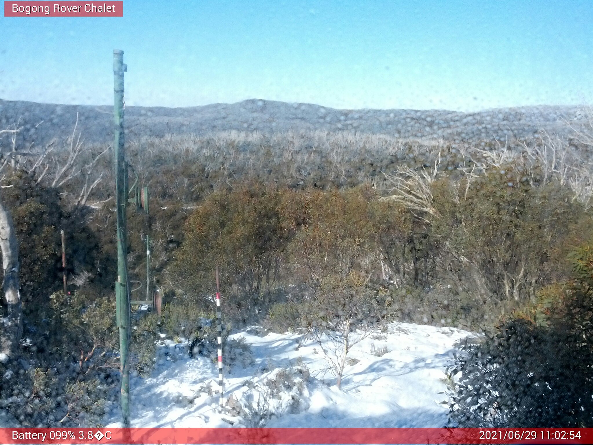 Bogong Web Cam 11:02am Tuesday 29th of June 2021