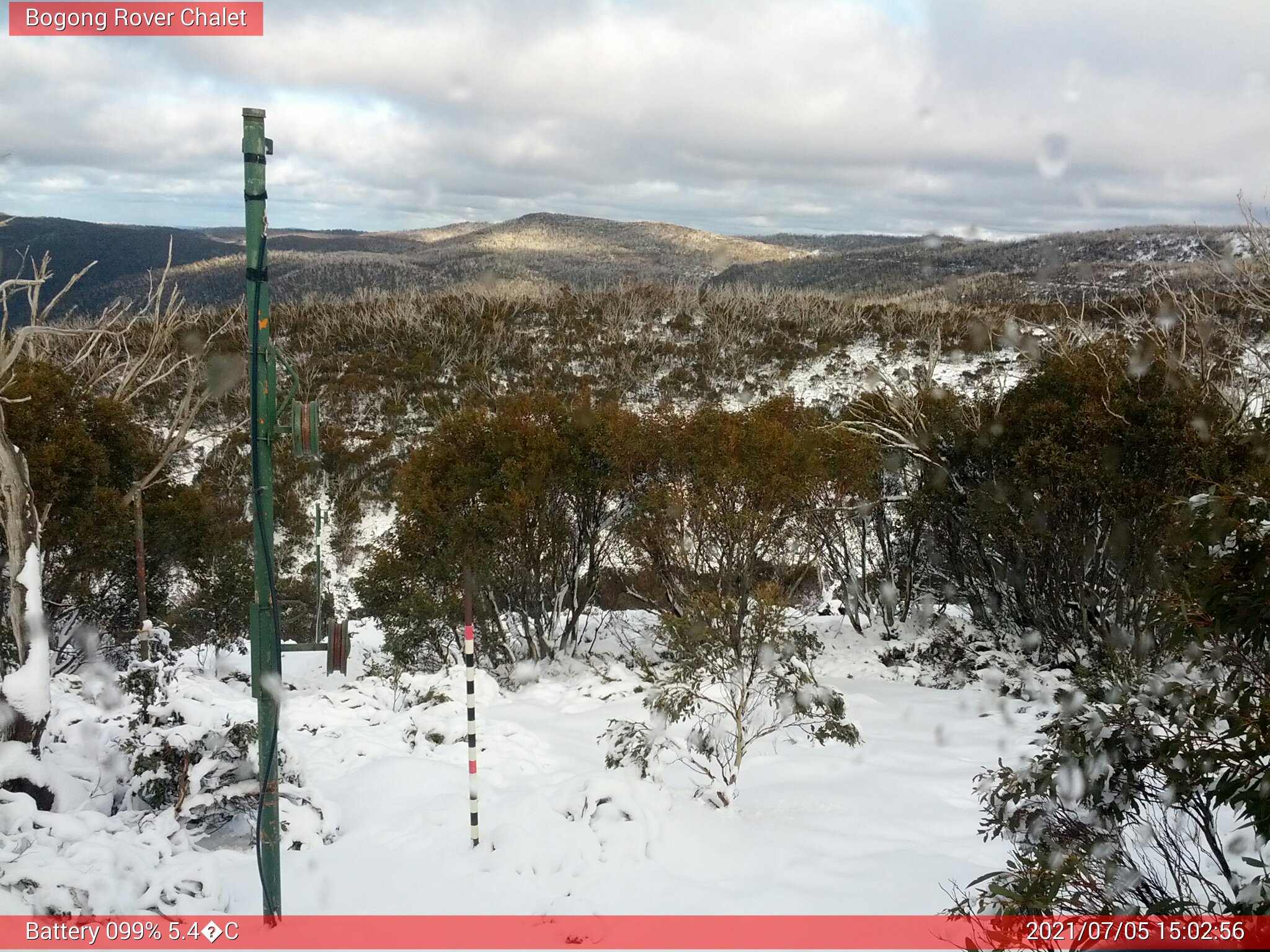 Bogong Web Cam 3:02pm Monday 5th of July 2021