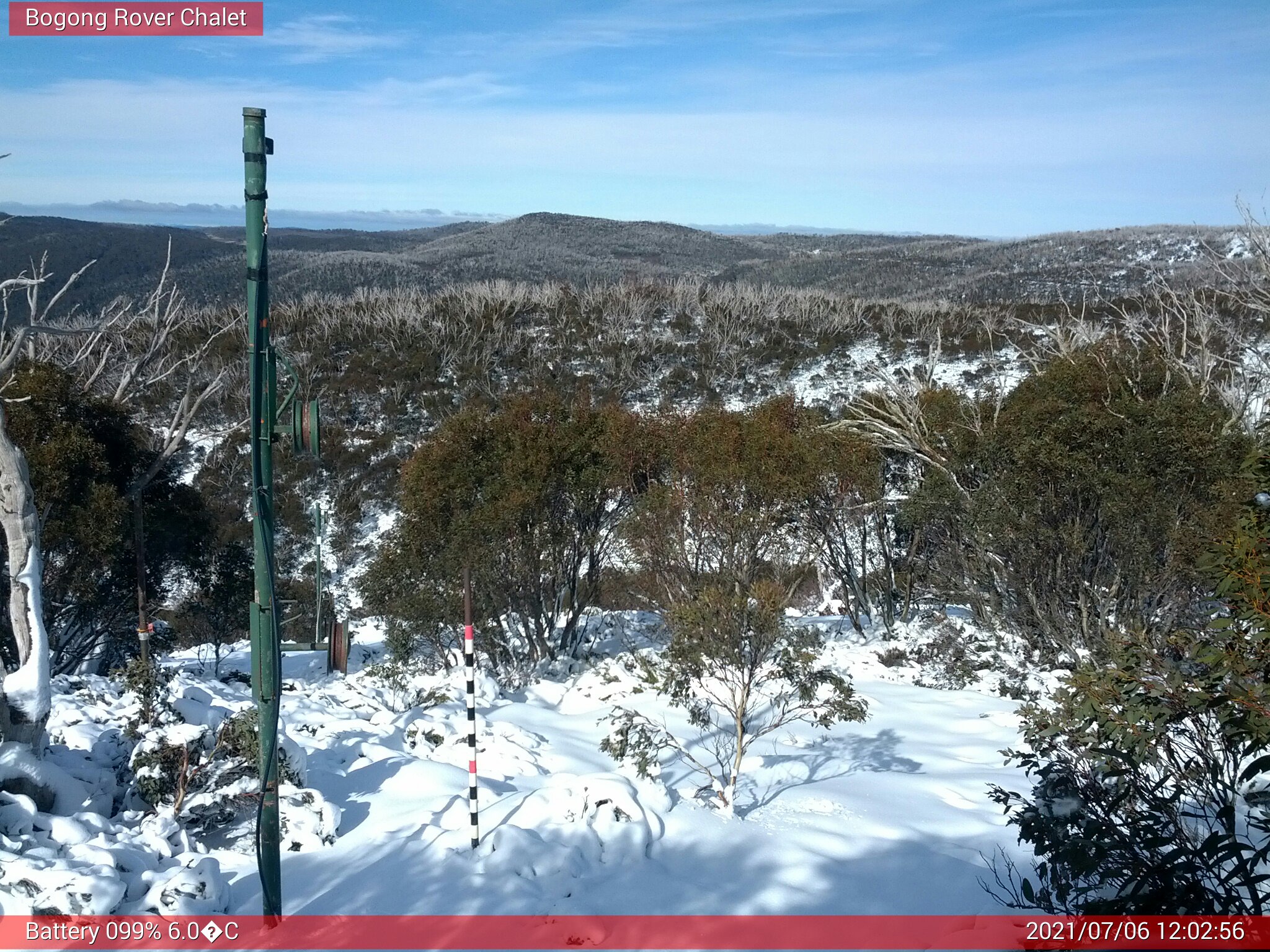 Bogong Web Cam 12:02pm Tuesday 6th of July 2021