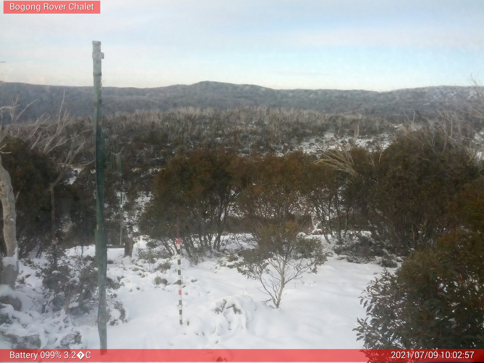 Bogong Web Cam 10:02am Friday 9th of July 2021