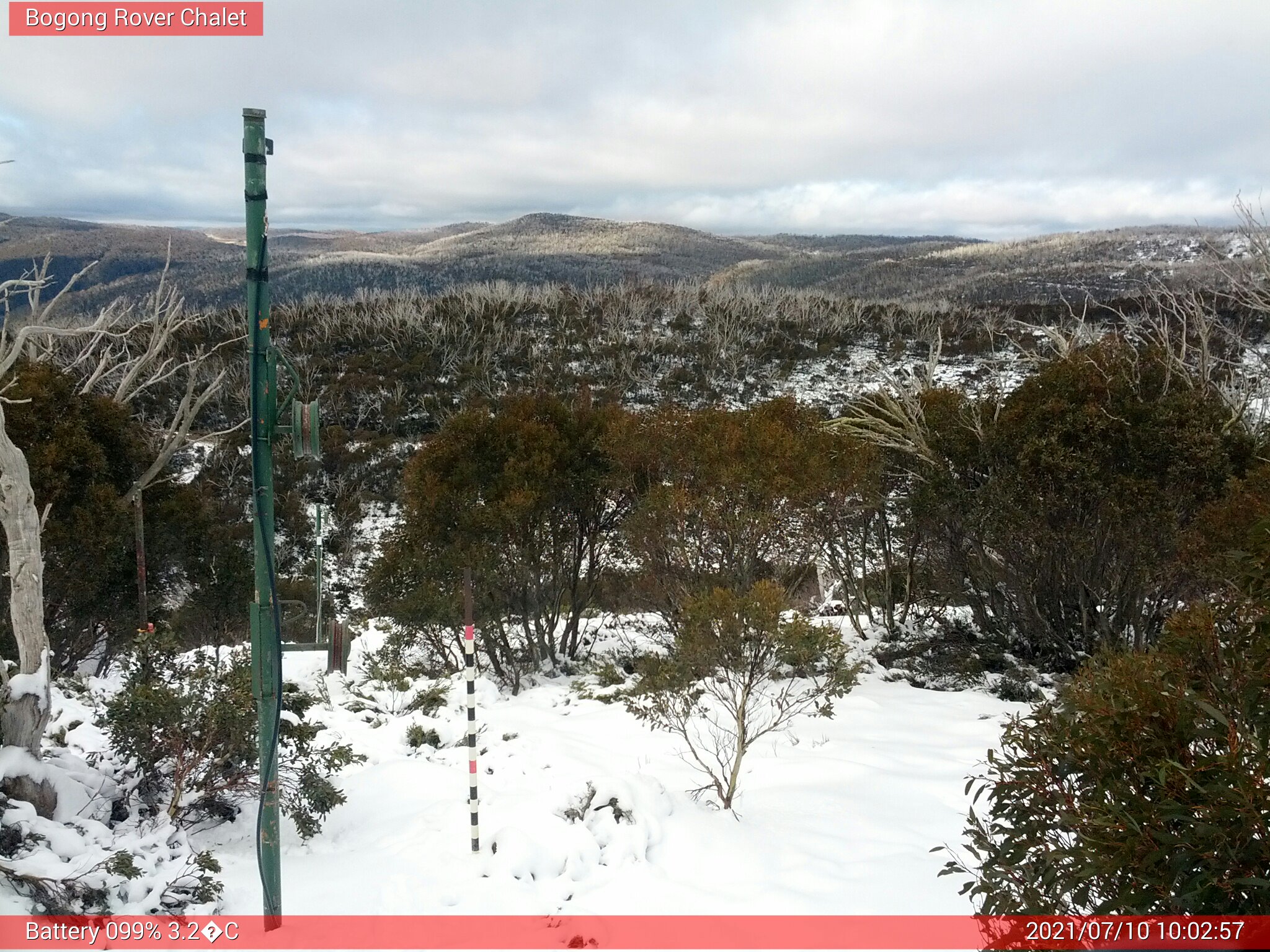 Bogong Web Cam 10:02am Saturday 10th of July 2021