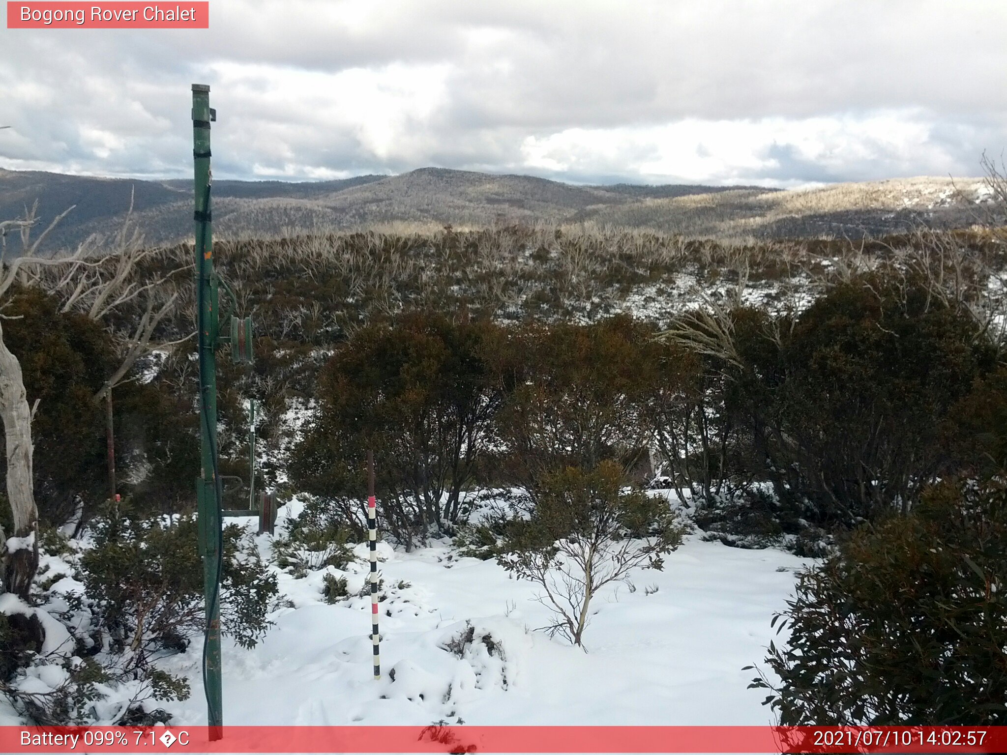 Bogong Web Cam 2:02pm Saturday 10th of July 2021