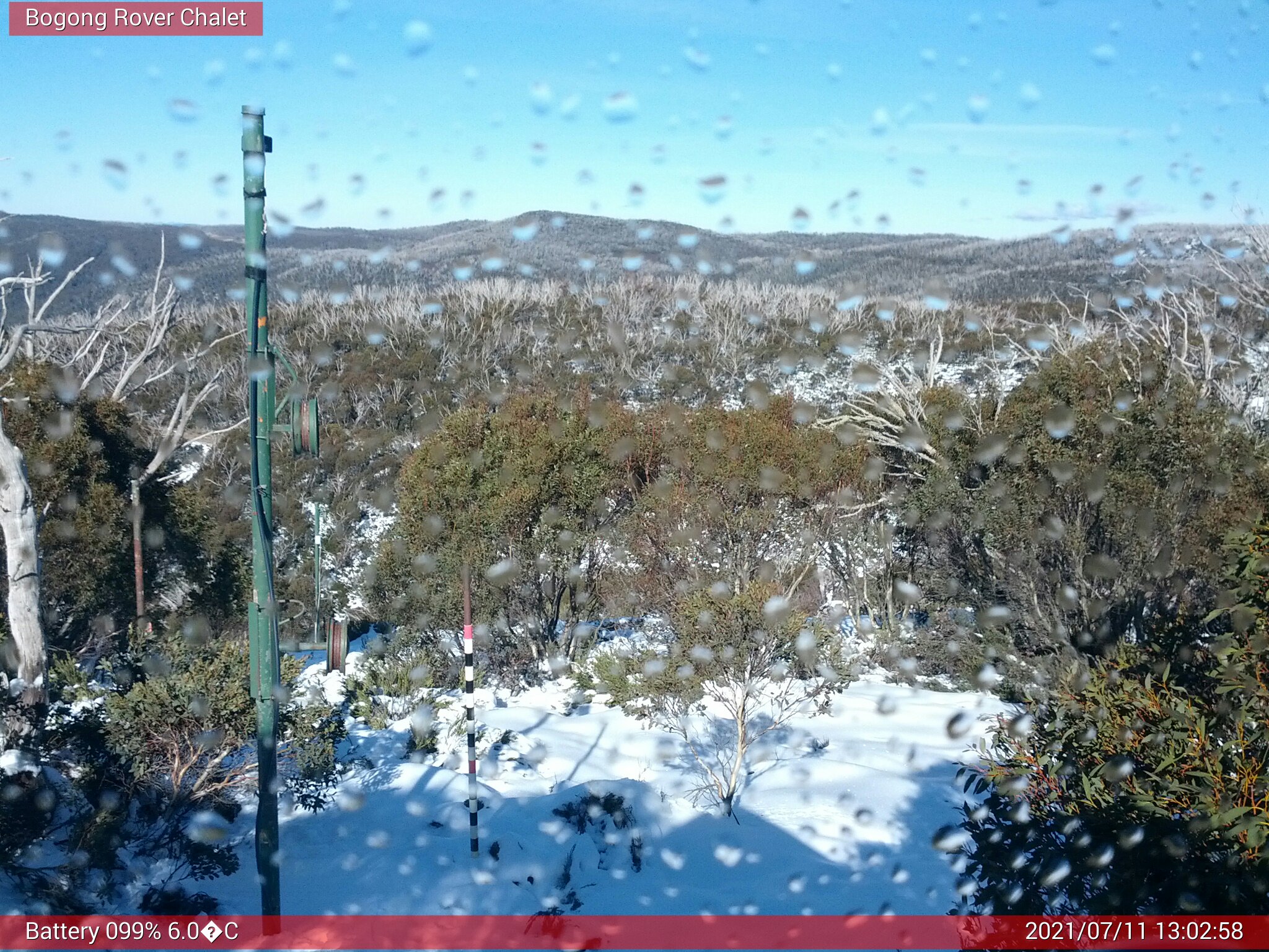 Bogong Web Cam 1:02pm Sunday 11th of July 2021