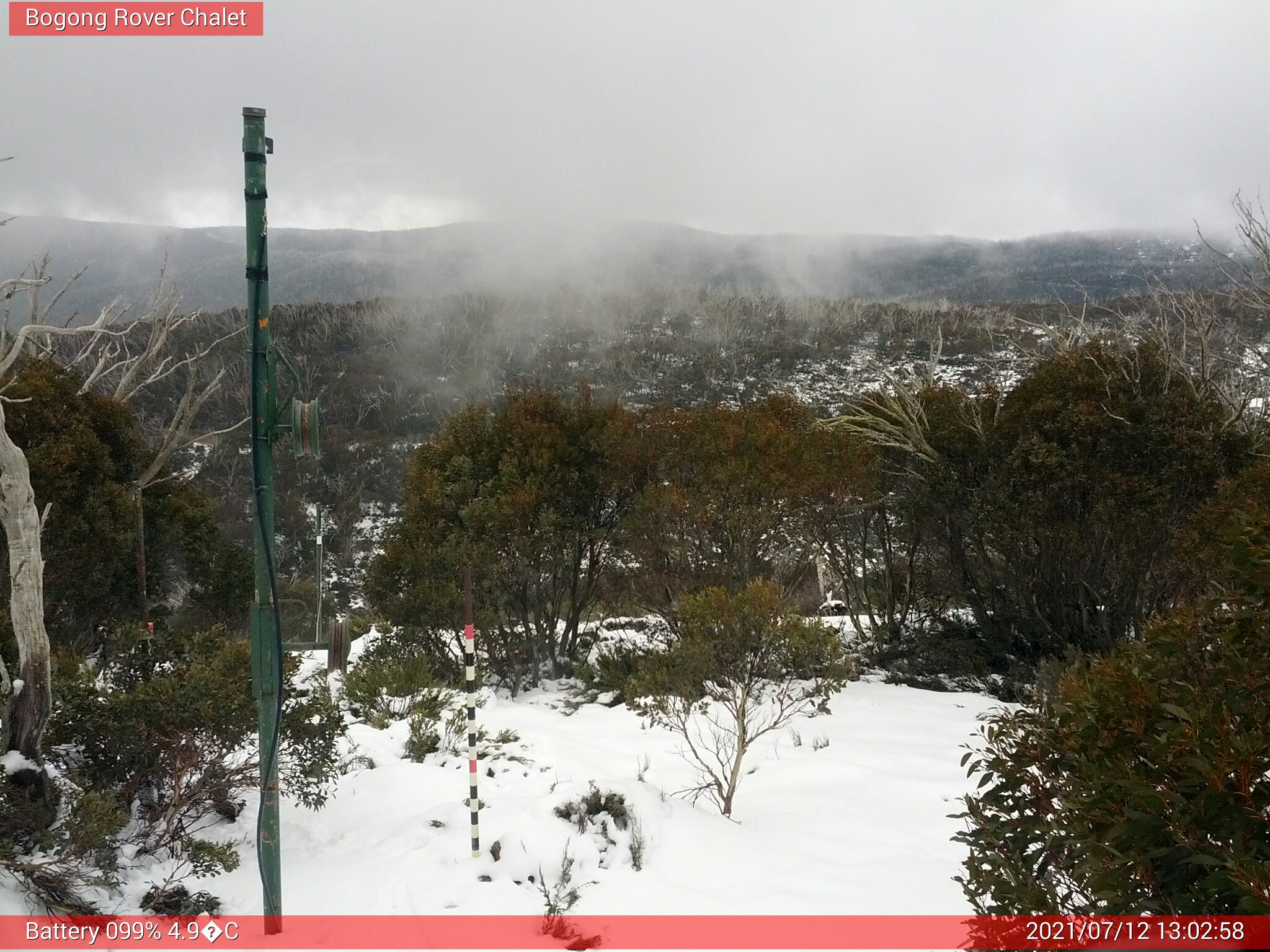 Bogong Web Cam 1:02pm Monday 12th of July 2021