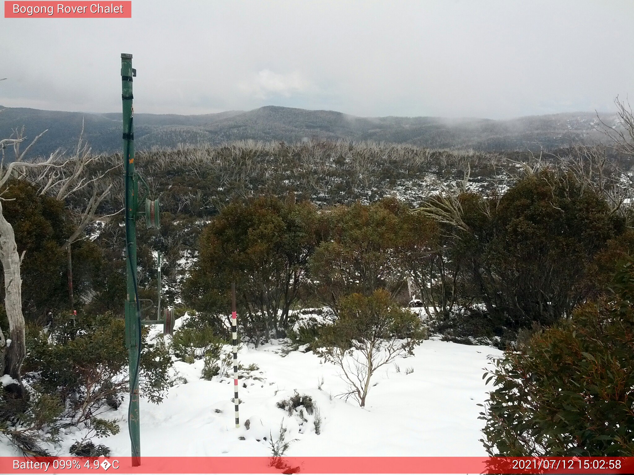 Bogong Web Cam 3:02pm Monday 12th of July 2021