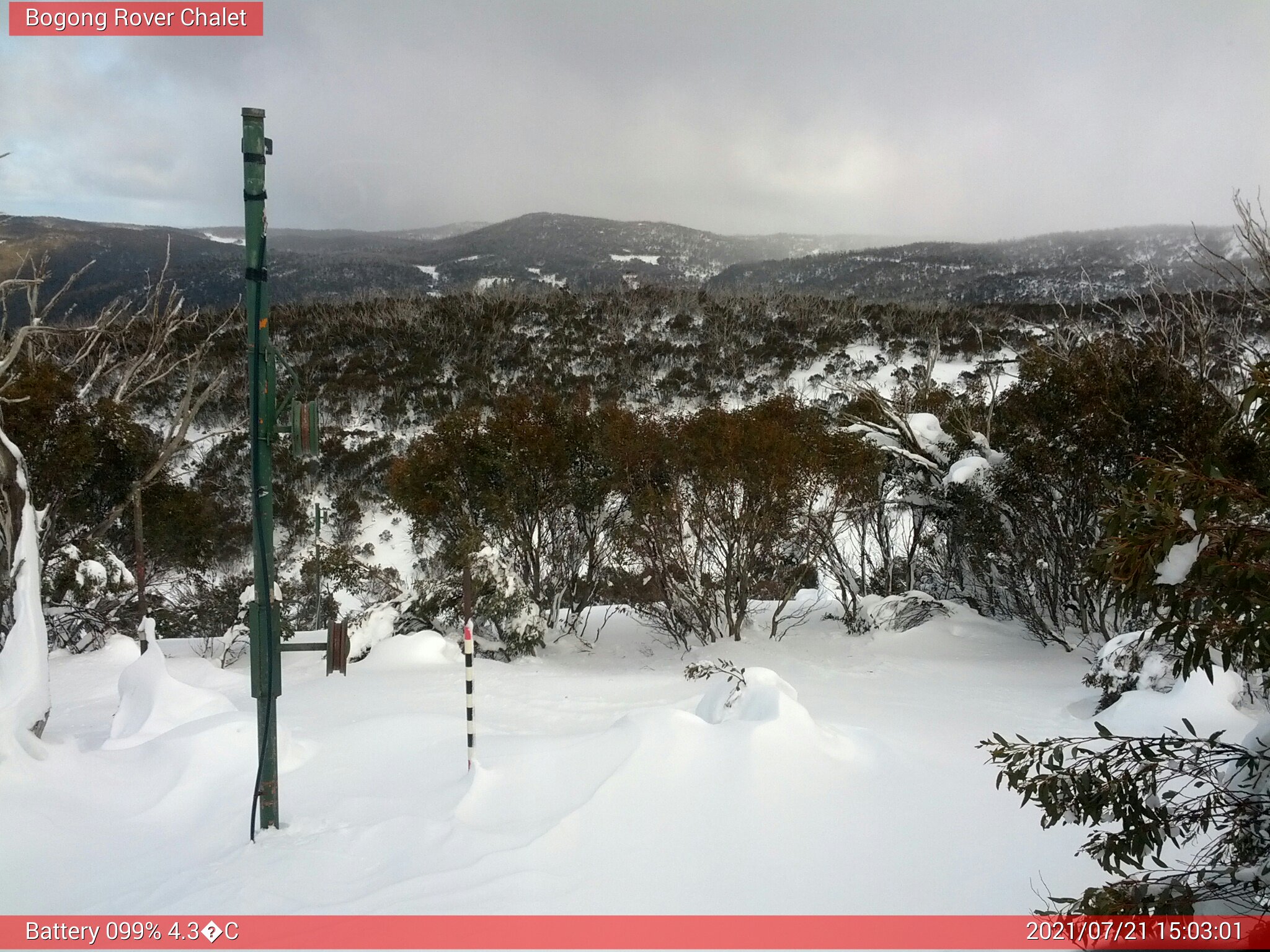 Bogong Web Cam 3:03pm Wednesday 21st of July 2021