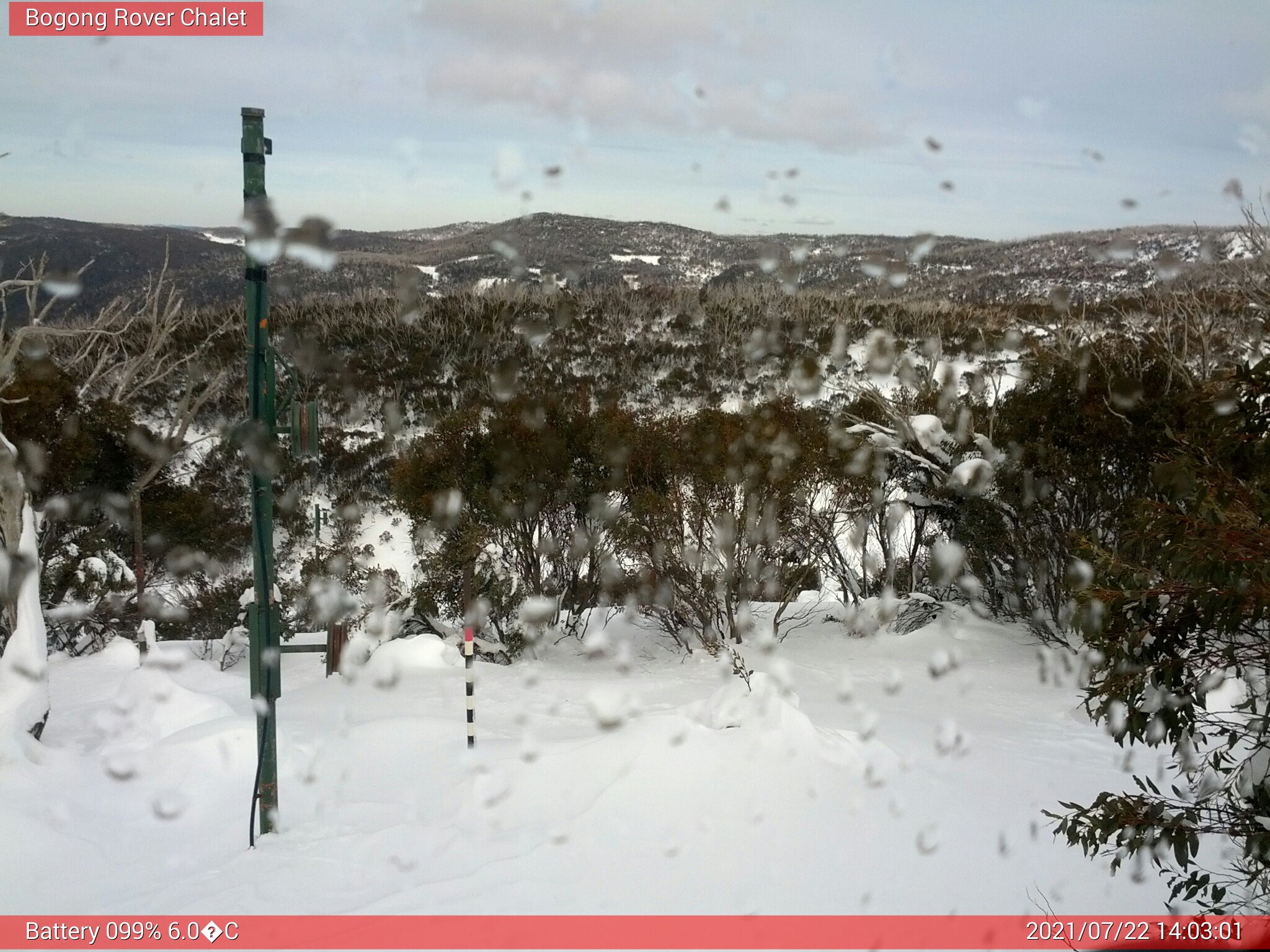 Bogong Web Cam 2:03pm Thursday 22nd of July 2021