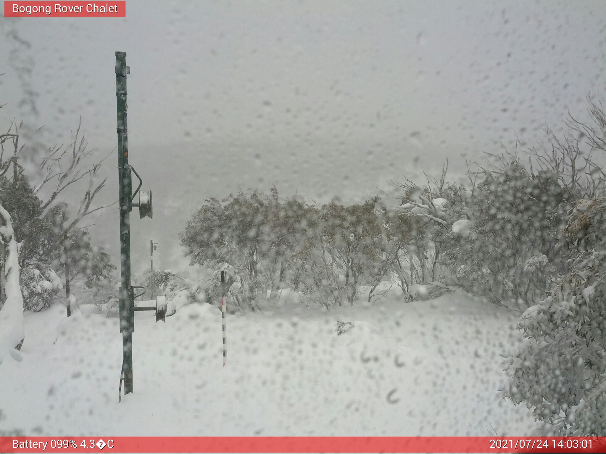 Bogong Web Cam 2:03pm Saturday 24th of July 2021