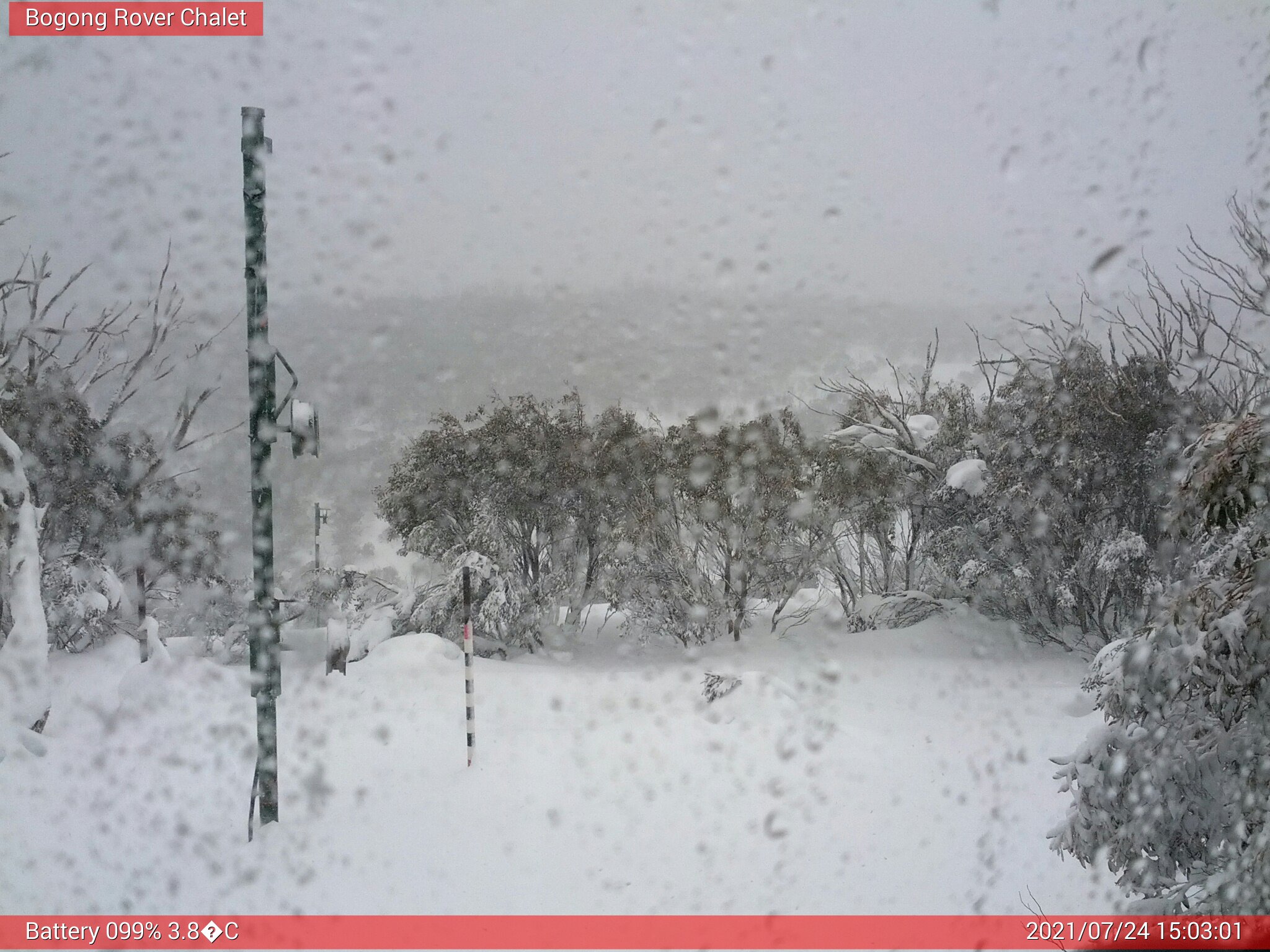 Bogong Web Cam 3:03pm Saturday 24th of July 2021