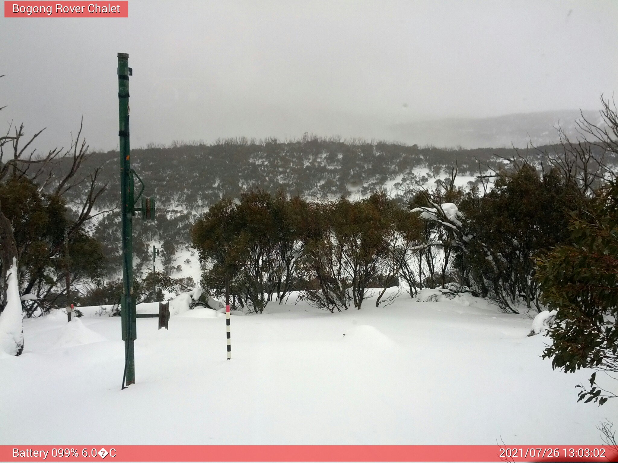 Bogong Web Cam 1:03pm Monday 26th of July 2021