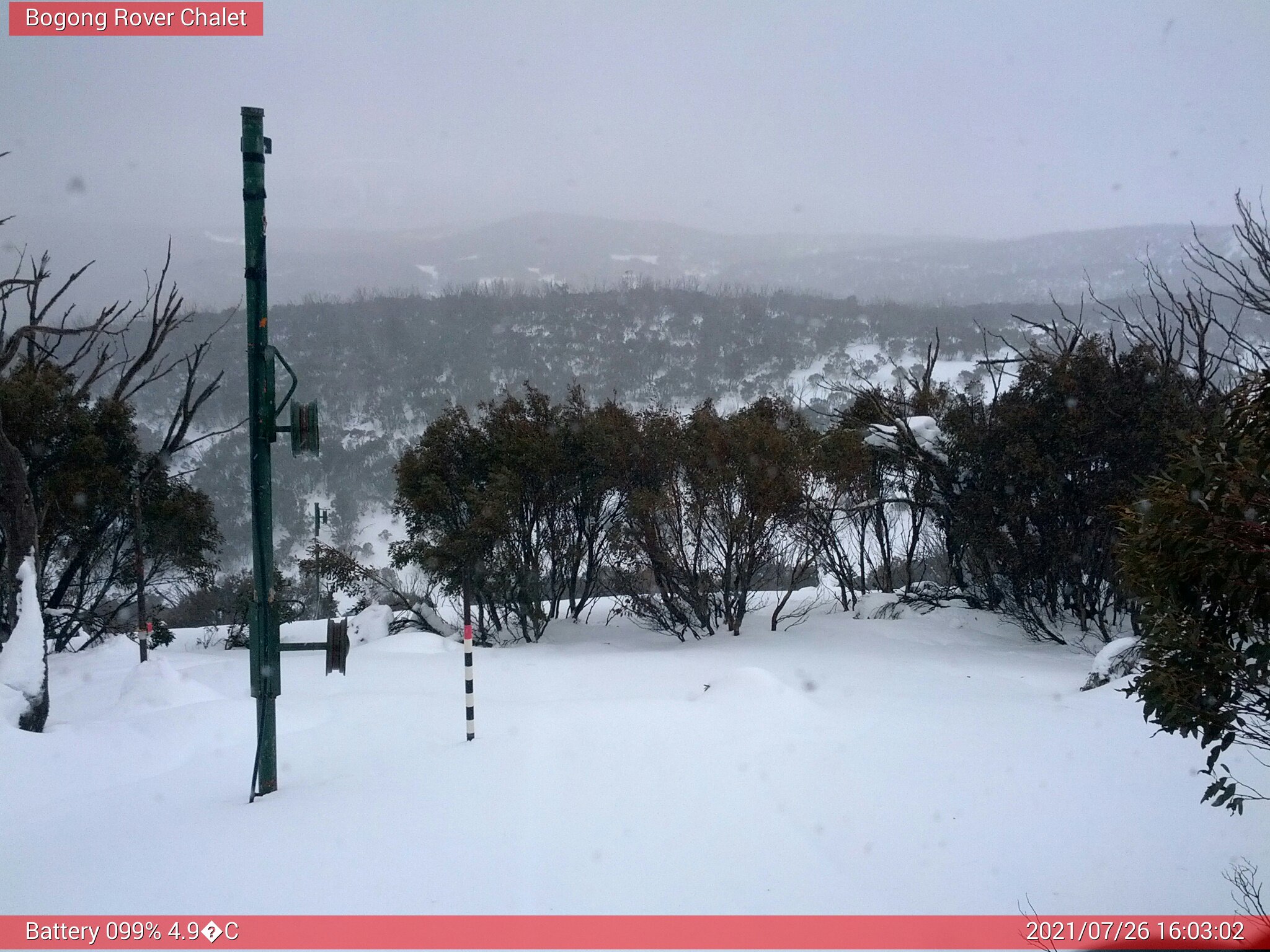 Bogong Web Cam 4:03pm Monday 26th of July 2021