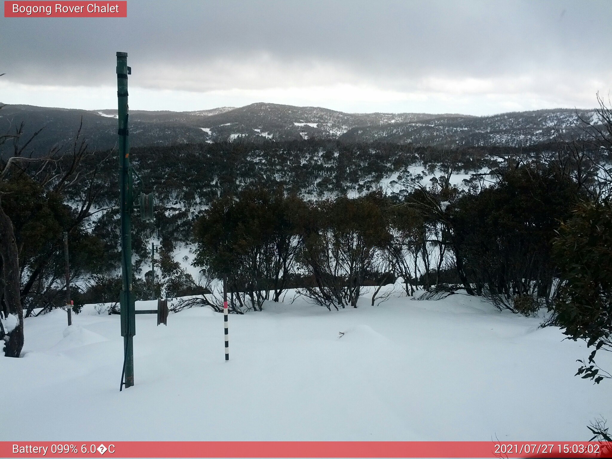 Bogong Web Cam 3:03pm Tuesday 27th of July 2021