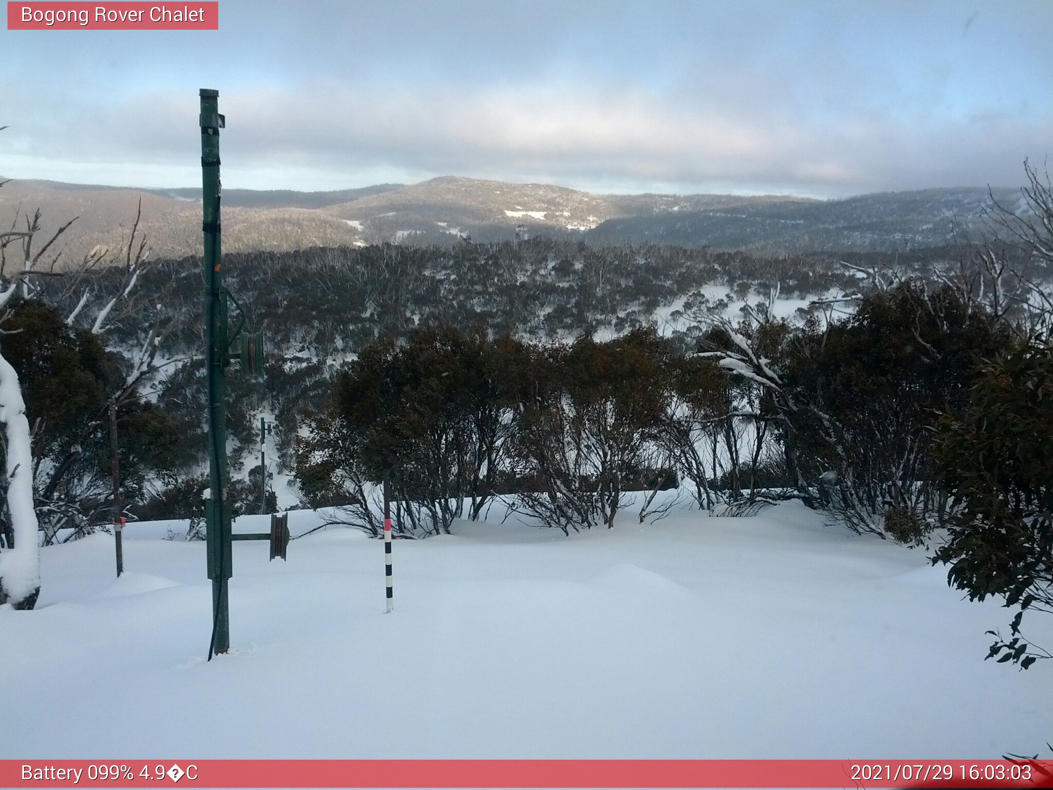 Bogong Web Cam 4:03pm Thursday 29th of July 2021