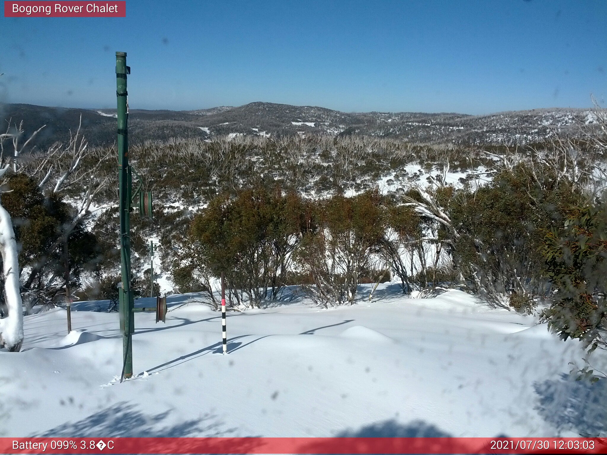 Bogong Web Cam 12:03pm Friday 30th of July 2021