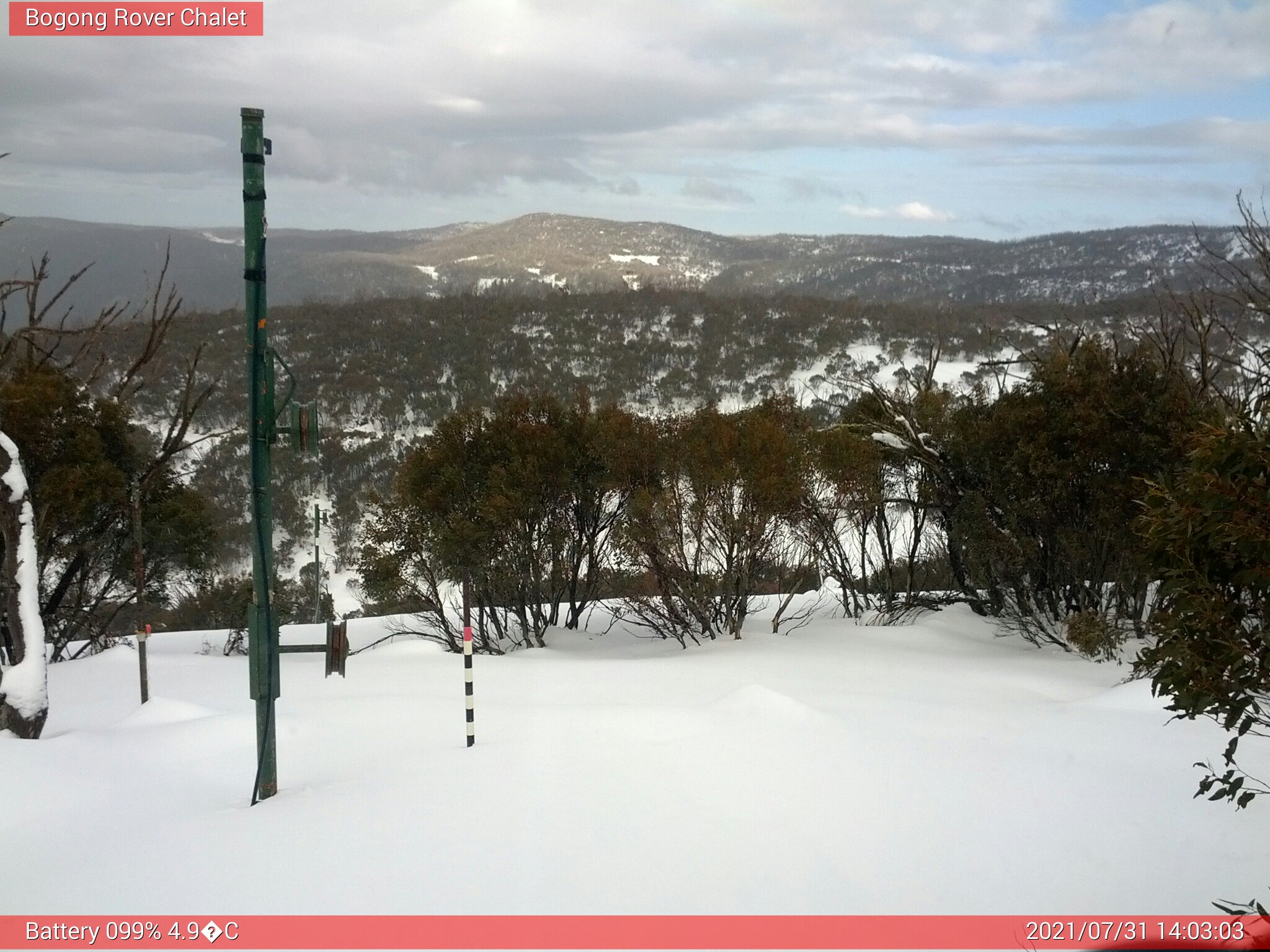 Bogong Web Cam 2:03pm Saturday 31st of July 2021