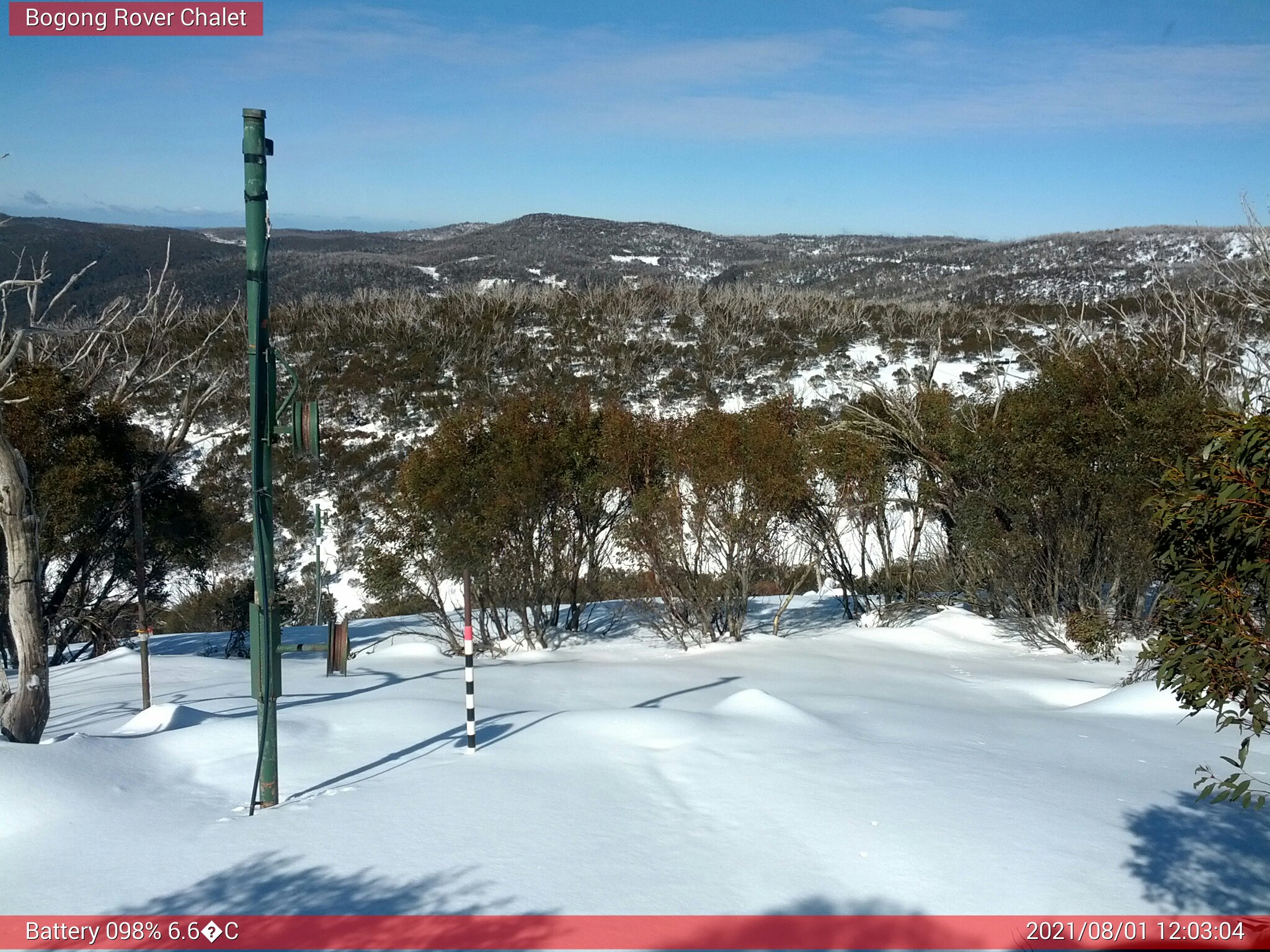 Bogong Web Cam 12:03pm Sunday 1st of August 2021