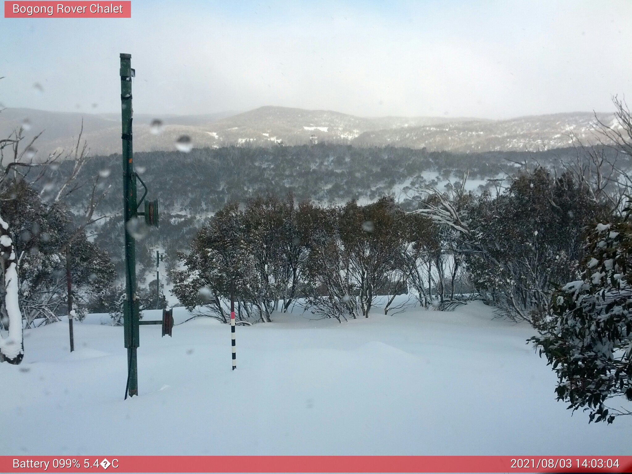 Bogong Web Cam 2:03pm Tuesday 3rd of August 2021