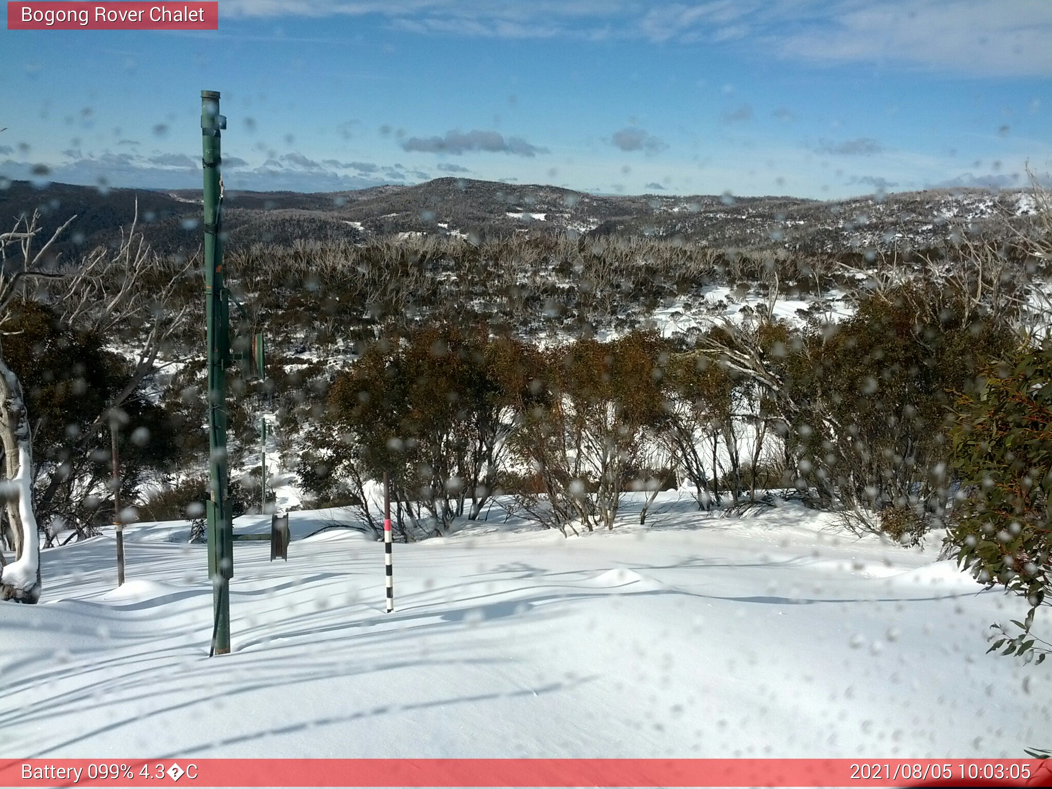 Bogong Web Cam 10:03am Thursday 5th of August 2021