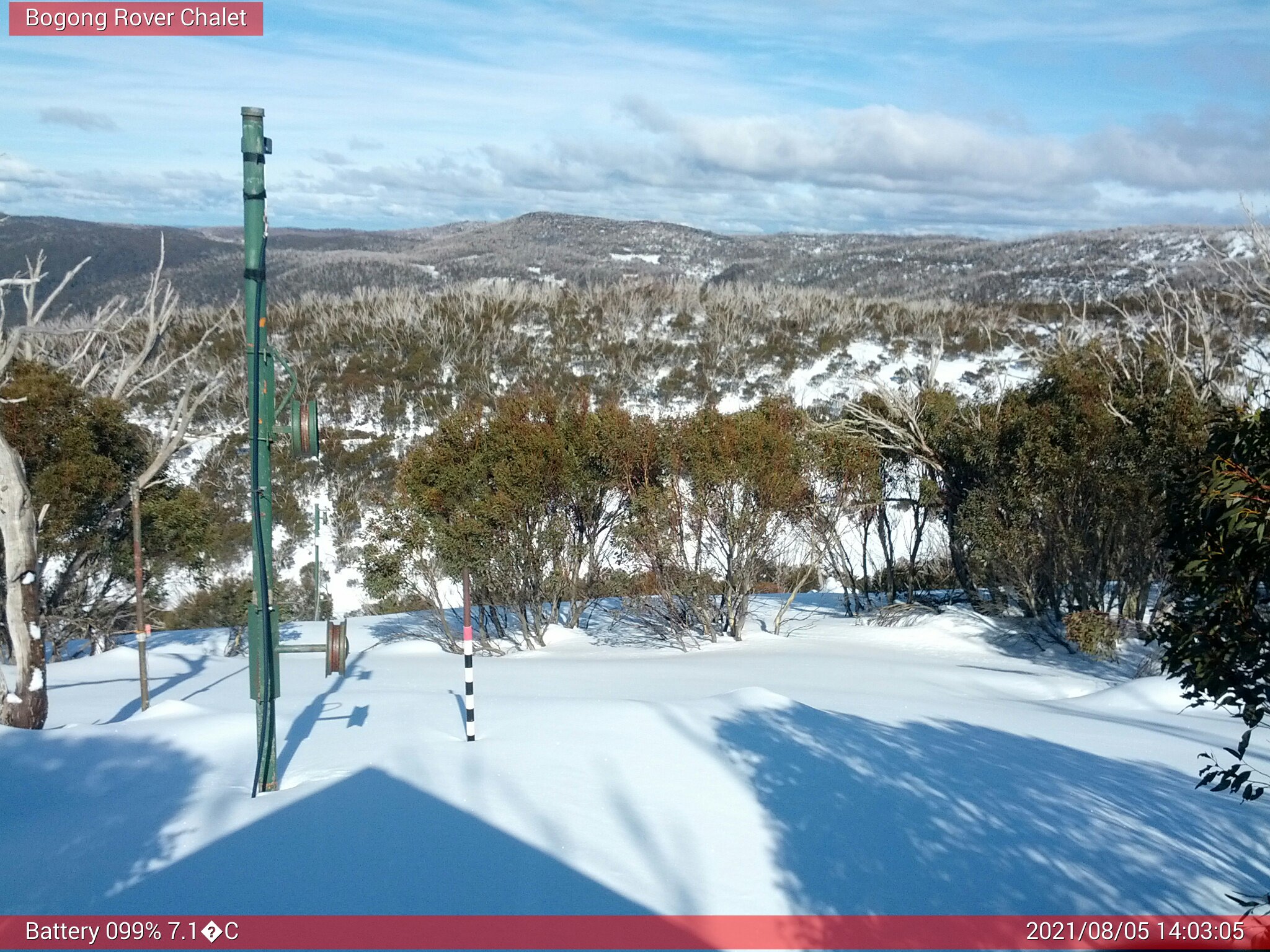 Bogong Web Cam 2:03pm Thursday 5th of August 2021