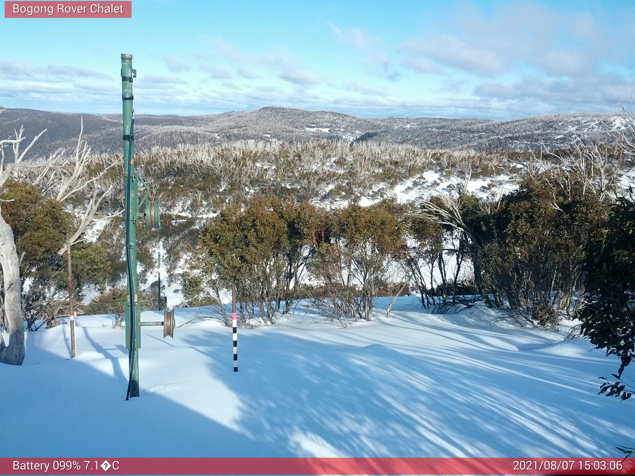 Bogong Web Cam 3:03pm Saturday 7th of August 2021