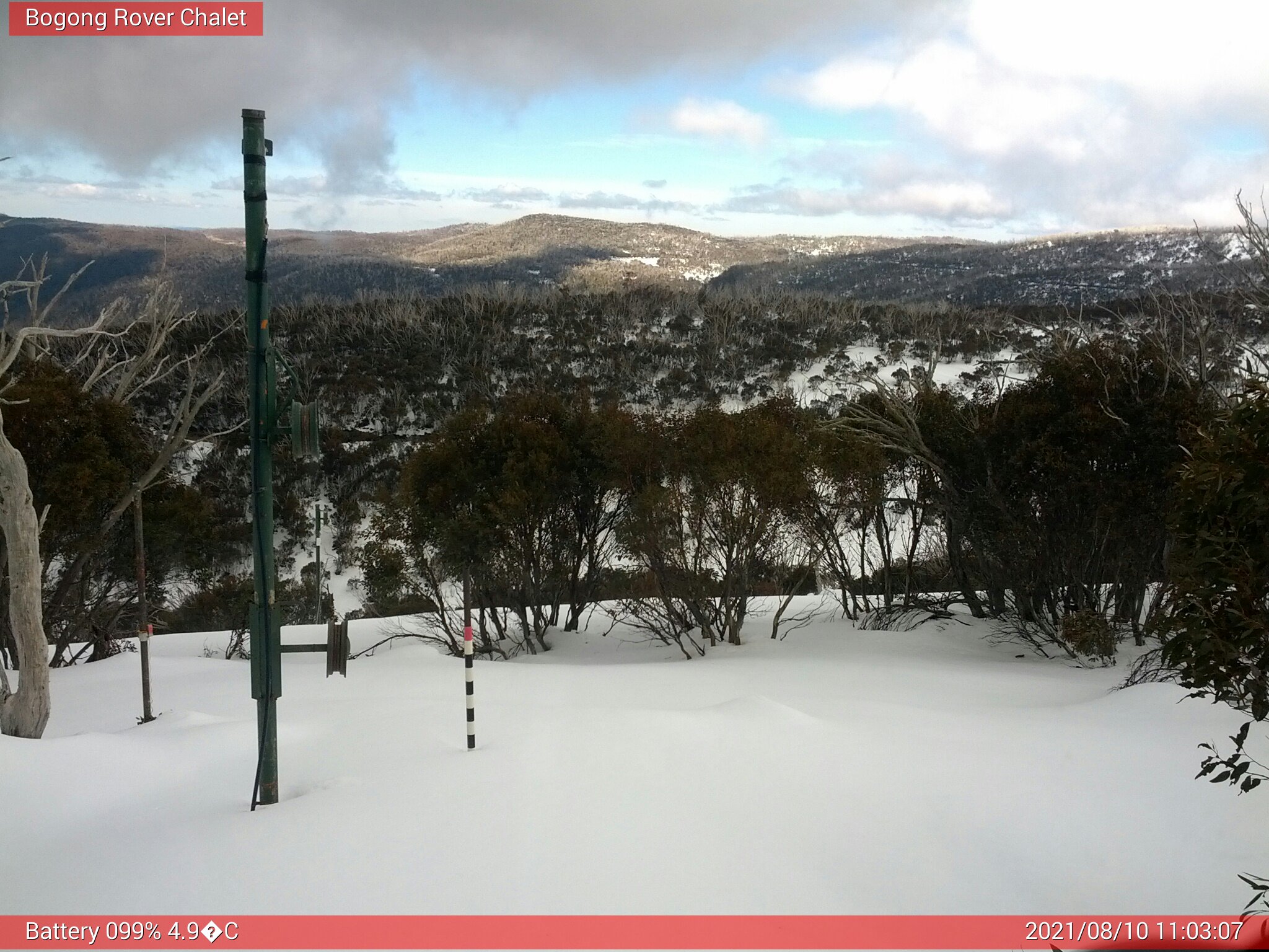 Bogong Web Cam 11:03am Tuesday 10th of August 2021