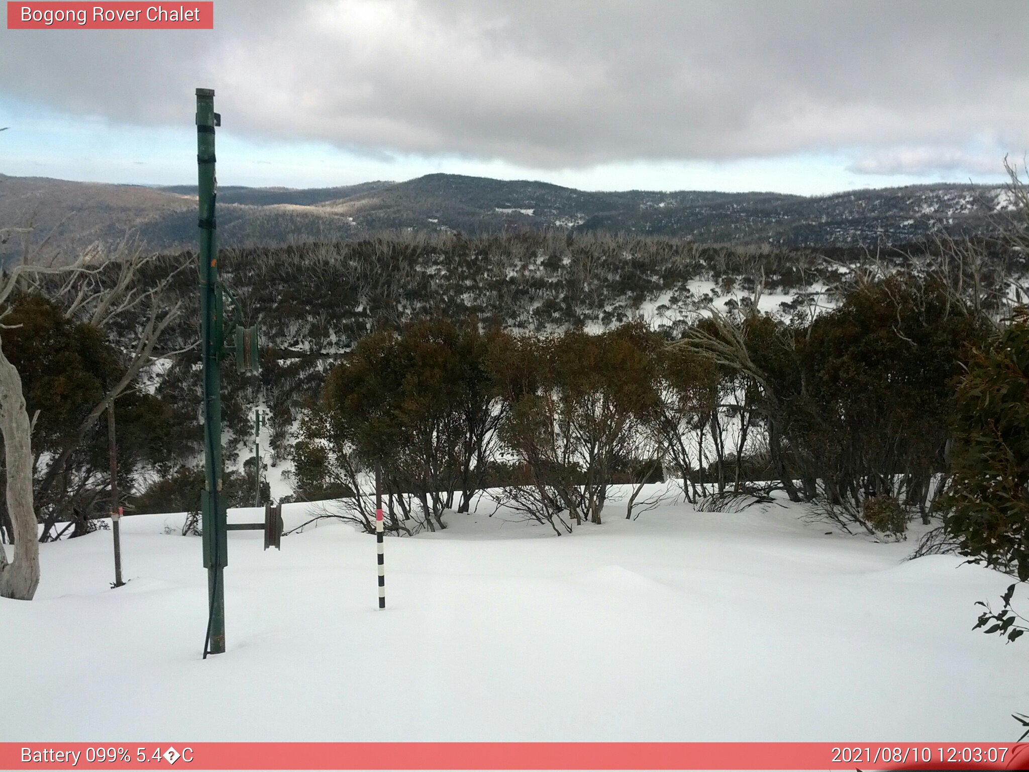 Bogong Web Cam 12:03pm Tuesday 10th of August 2021