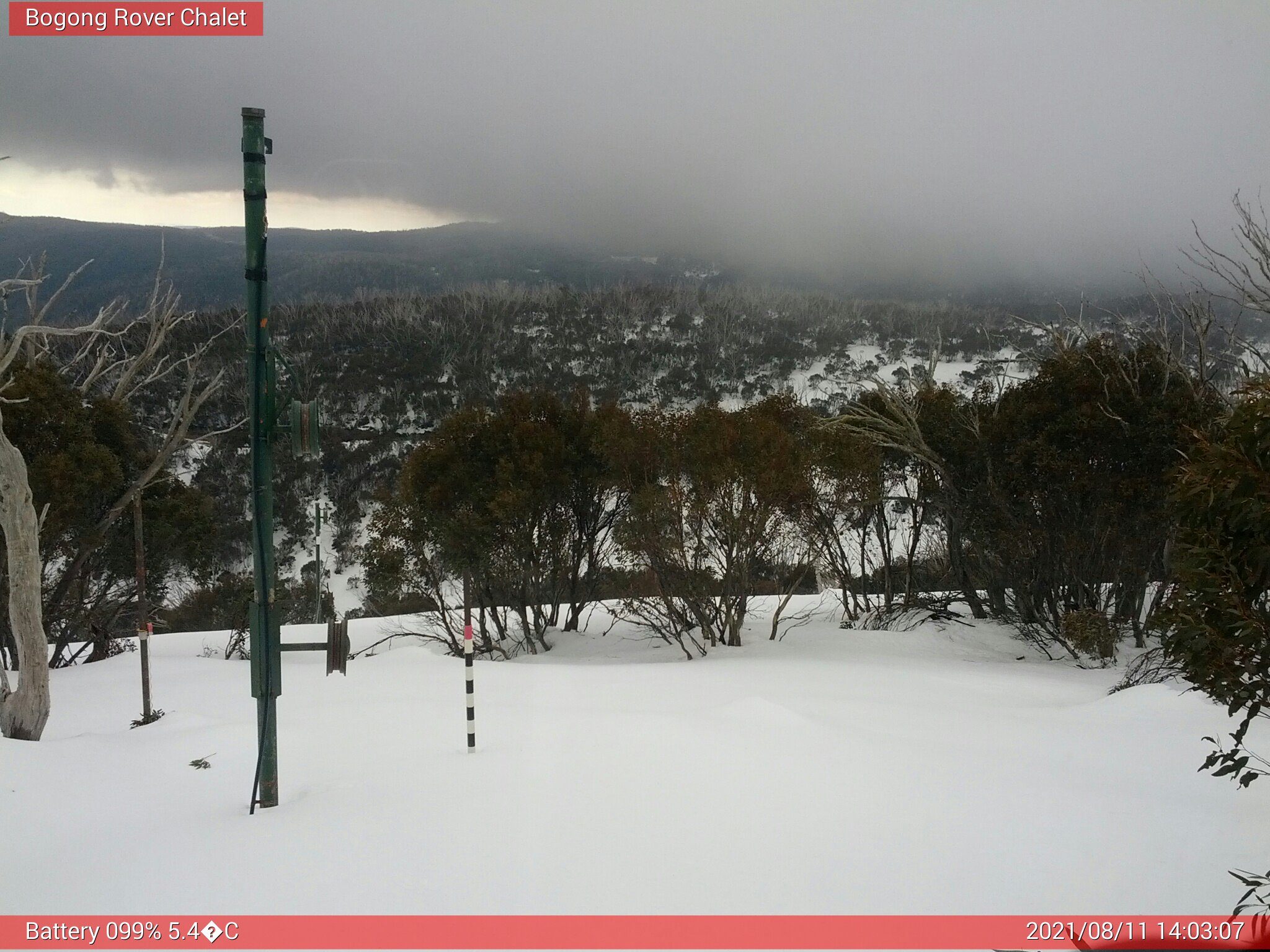 Bogong Web Cam 2:03pm Wednesday 11th of August 2021